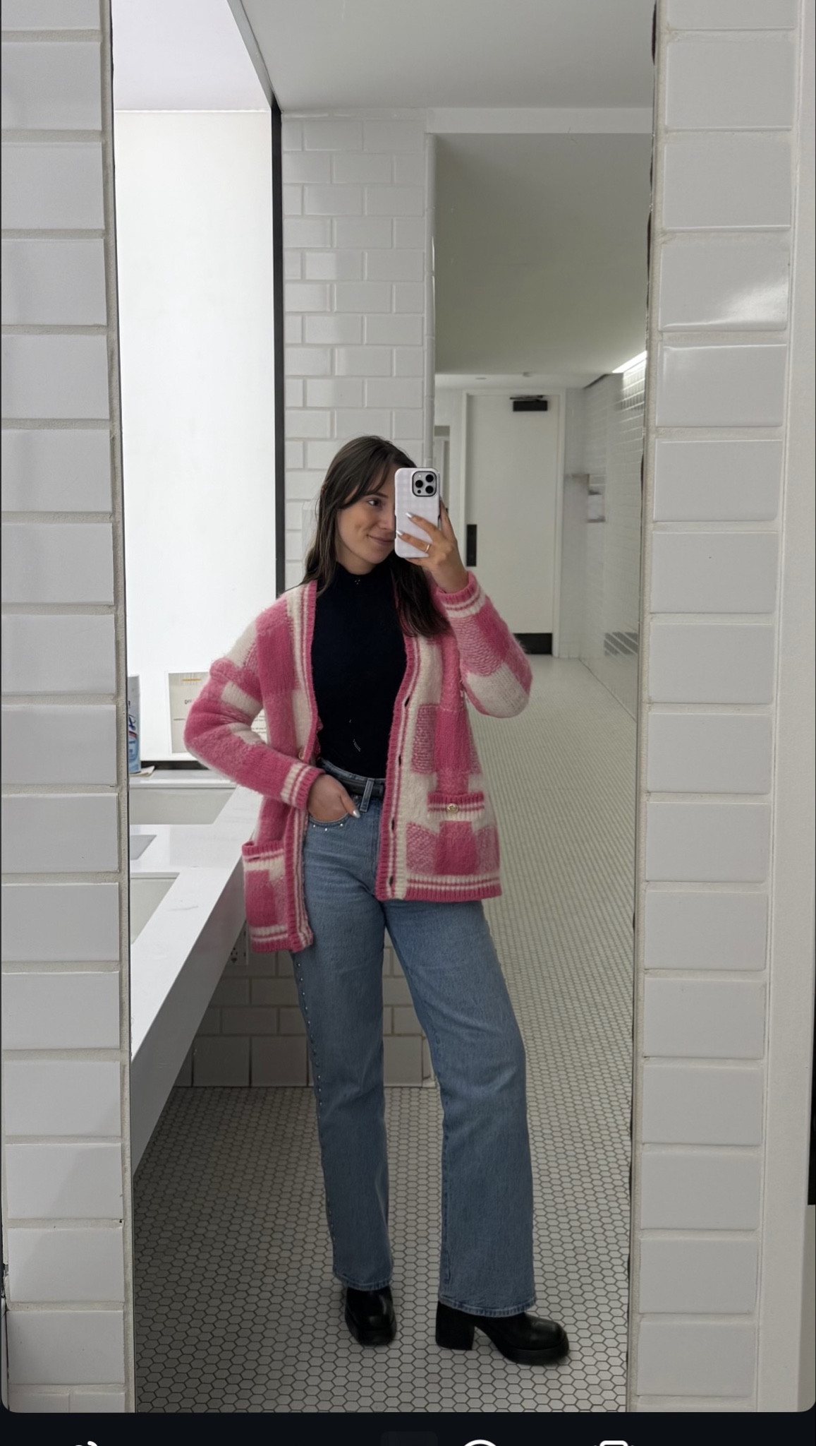 coastal outfits, city girl style, chic coffee shop looks, SoHo streetwear inspo, preppy outfits, minimalist everyday style, trendy outfits 2026, casual chic New York outfits, neutral wardrobe, capsule closet inspo, pinterest aesthetic, Pinterest outfit, outfit ideas, outfit inspo, outfit inspiration, ootd inspo, casual style, casual outfit ideas, everyday outfit, spring outfits


#LTKootd #LTKWorkwear