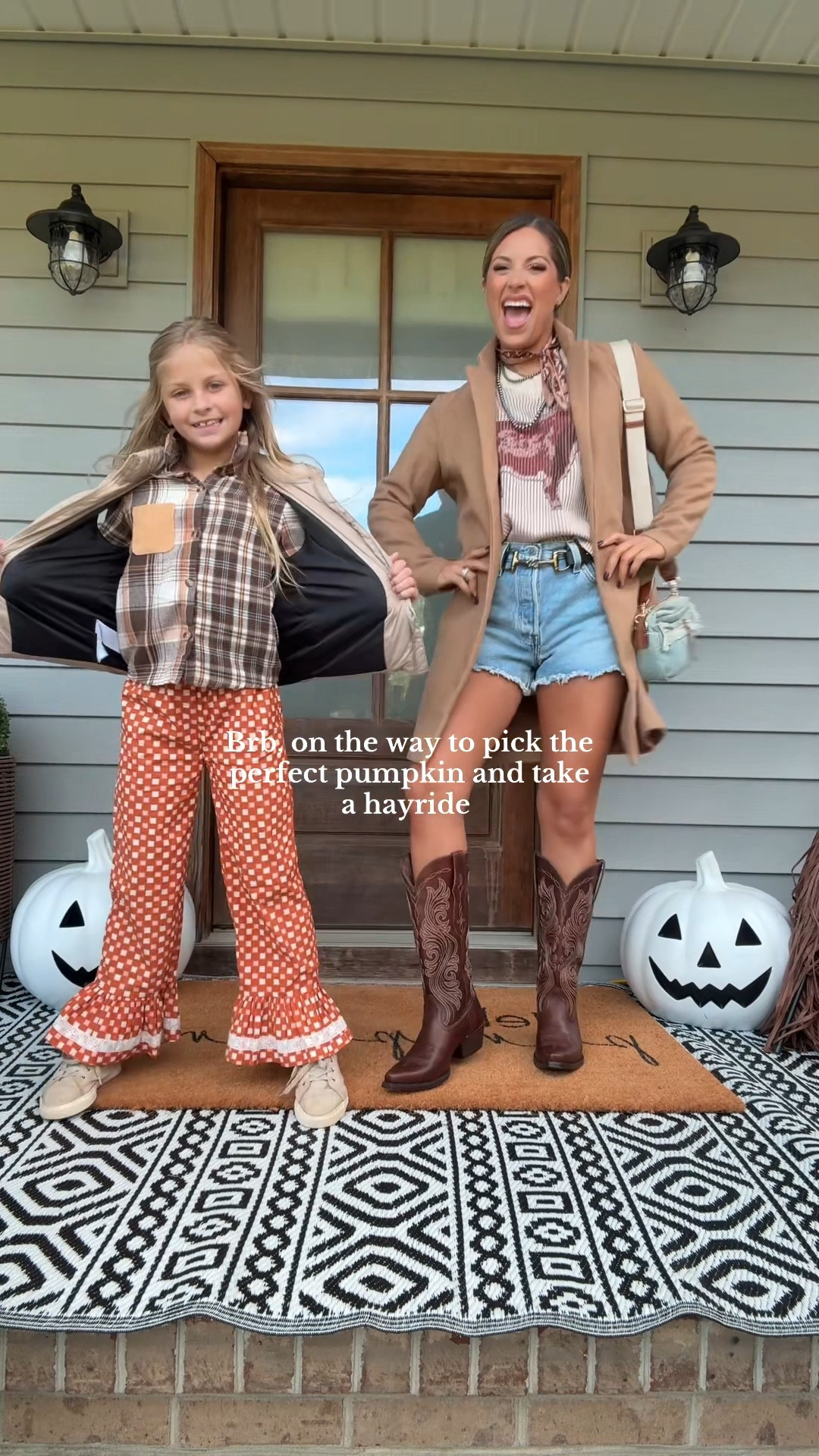 Cow sweater from Southern Elegance Boutique (Instagram & Facebook) 

#westernfashion #fallfashion #falloutfit

#LTKStyleTip #LTKSeasonal