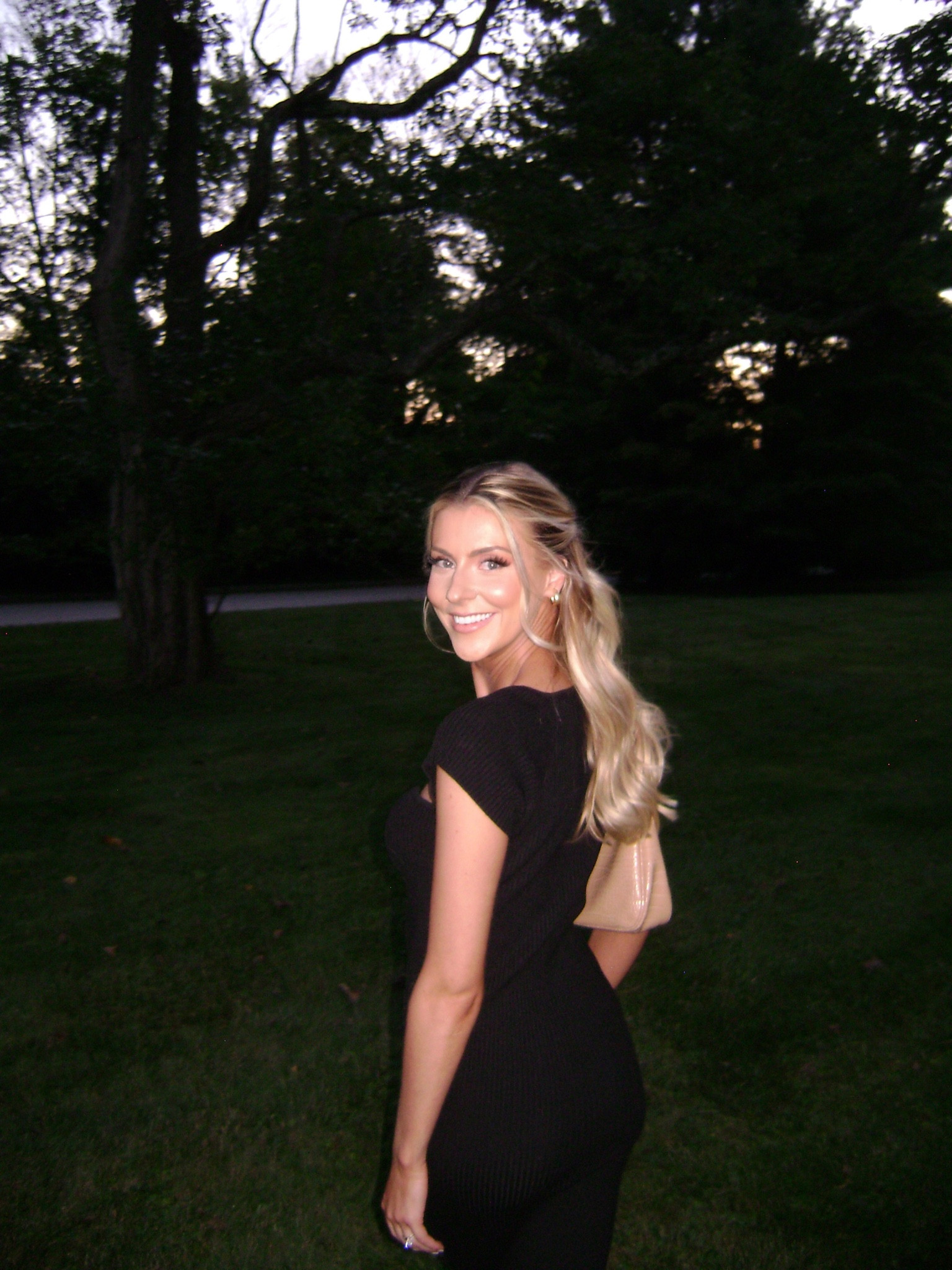 Black maxi sweater dress, transition to fall pieces, summer to fall dresses, sweater dress, summer to fall dress, late summer maxi dresses, fall dresses, dresses for fall, winter dresses, autumn dresses 

#LTKfindsunder50 #LTKSeasonal #LTKstyletip