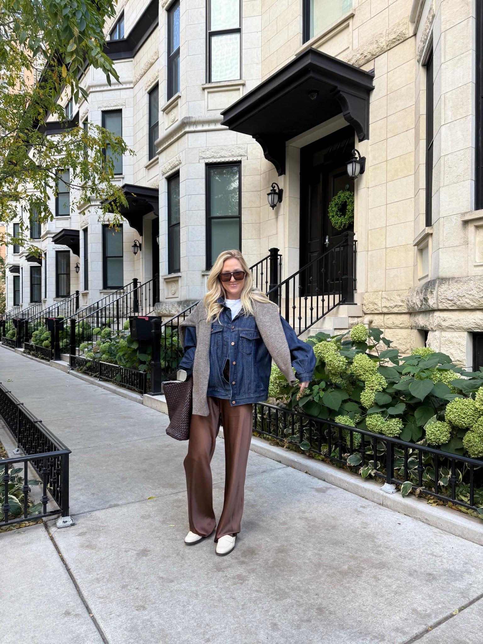 Comfy and cute fall outfit idea!! 

#LTKFindsUnder100 #LTKSeasonal #LTKStyleTip