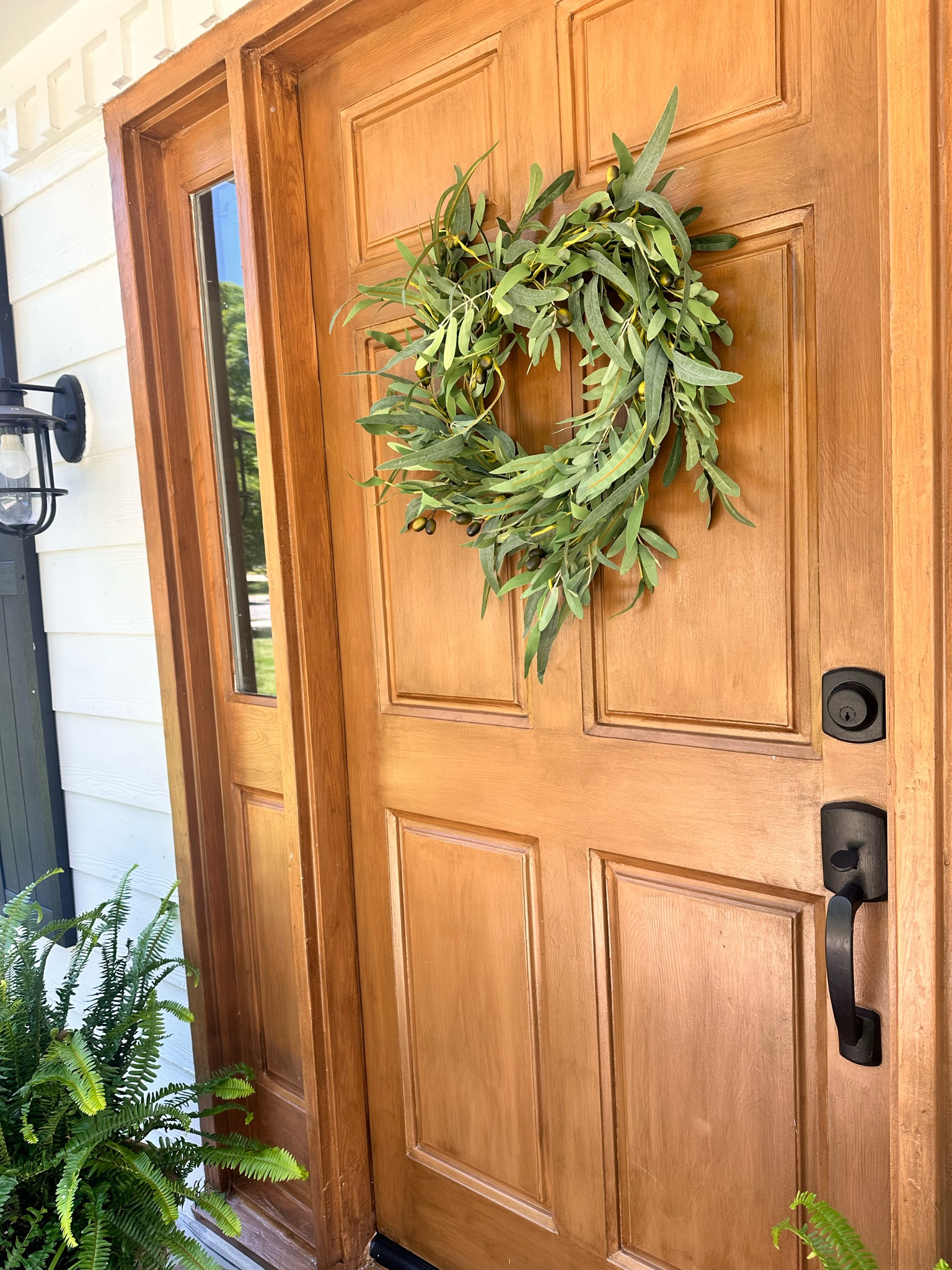 The prettiest faux wood door and a gorgeous wreath to transition straight into fall 🥰

#LTKHome #LTKSeasonal