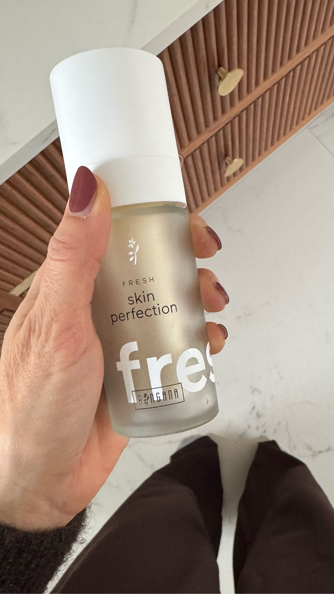 Nutzt unbedingt meinen 20€ Gutschein HANNAWOL auf www.ringana.com 🥰  

Mit der Skin Perfection habt ihr perfekte Haut in nur 30 Minuten! 😍 Meine Haut fühlt sich damit an wie Seide und sie reduziert Falten, Rötungen und müde Augen mit der fortschrittlichste und sofortigen Anti-Aging-Power! Die Creme ist die hochwertigste, die Ringana hat, wie immer frische Naturkosmetik frei von Konservierungsmittel und Zusatzstoffen! Da sie etwas teurer ist nutzt unbedingt meinen Rabattcode! 👌🏻

#LTKdeutschland #LTKfamily #LTKbeauty