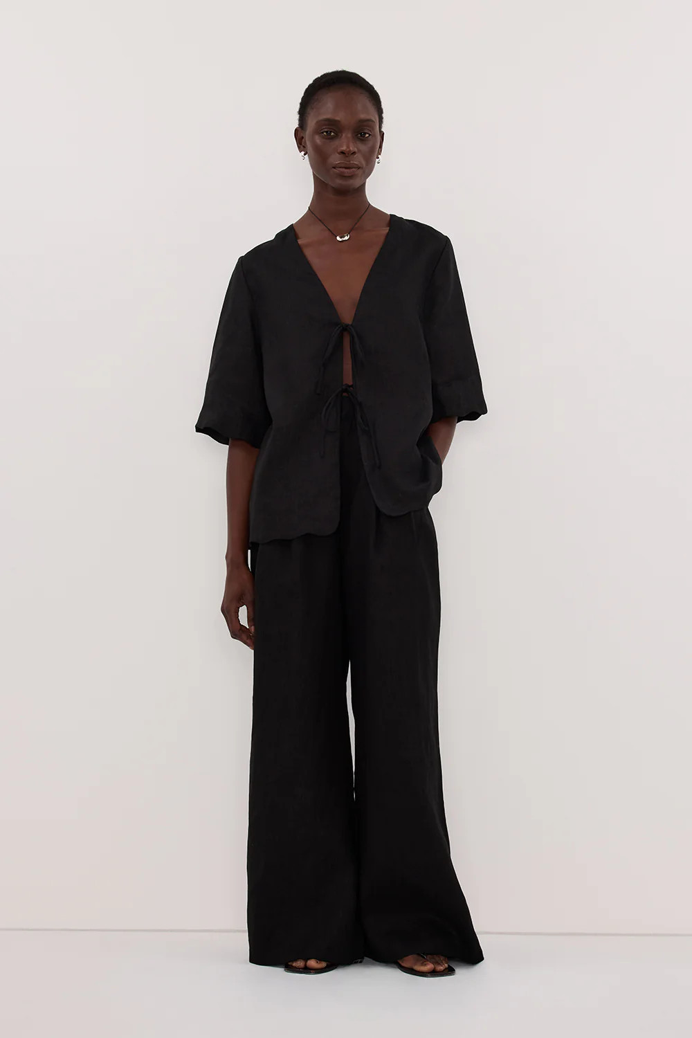 HOLDEN BLACK LINEN PANT | DISSH