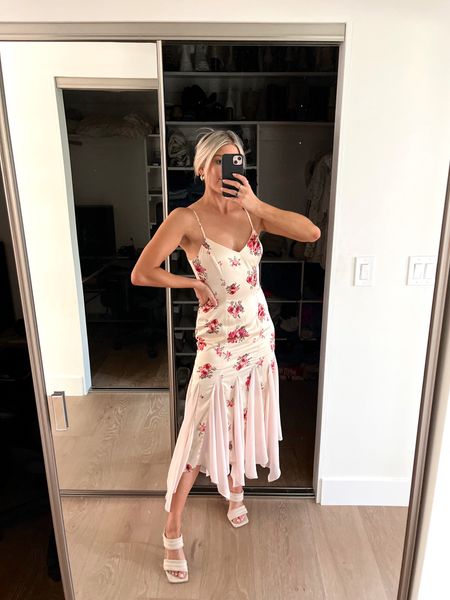 This floral print maxi dress is so beautiful! Love the open back and the sheer bottom. It’s from Petal and Pup and I’m wearing an XS. Perfect for a summer wedding! 

#LTKWedding #LTKFindsUnder50 #LTKFindsUnder100