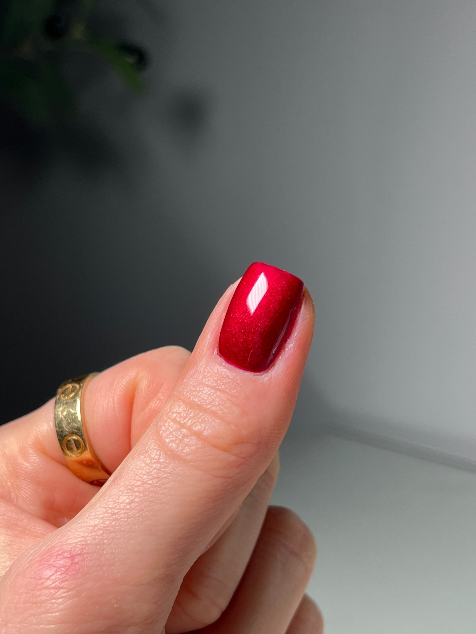 OPI I’m not really a waitress - sparkly red nail shade inspiration 

#LTKuk #LTKautumn #LTKwinter