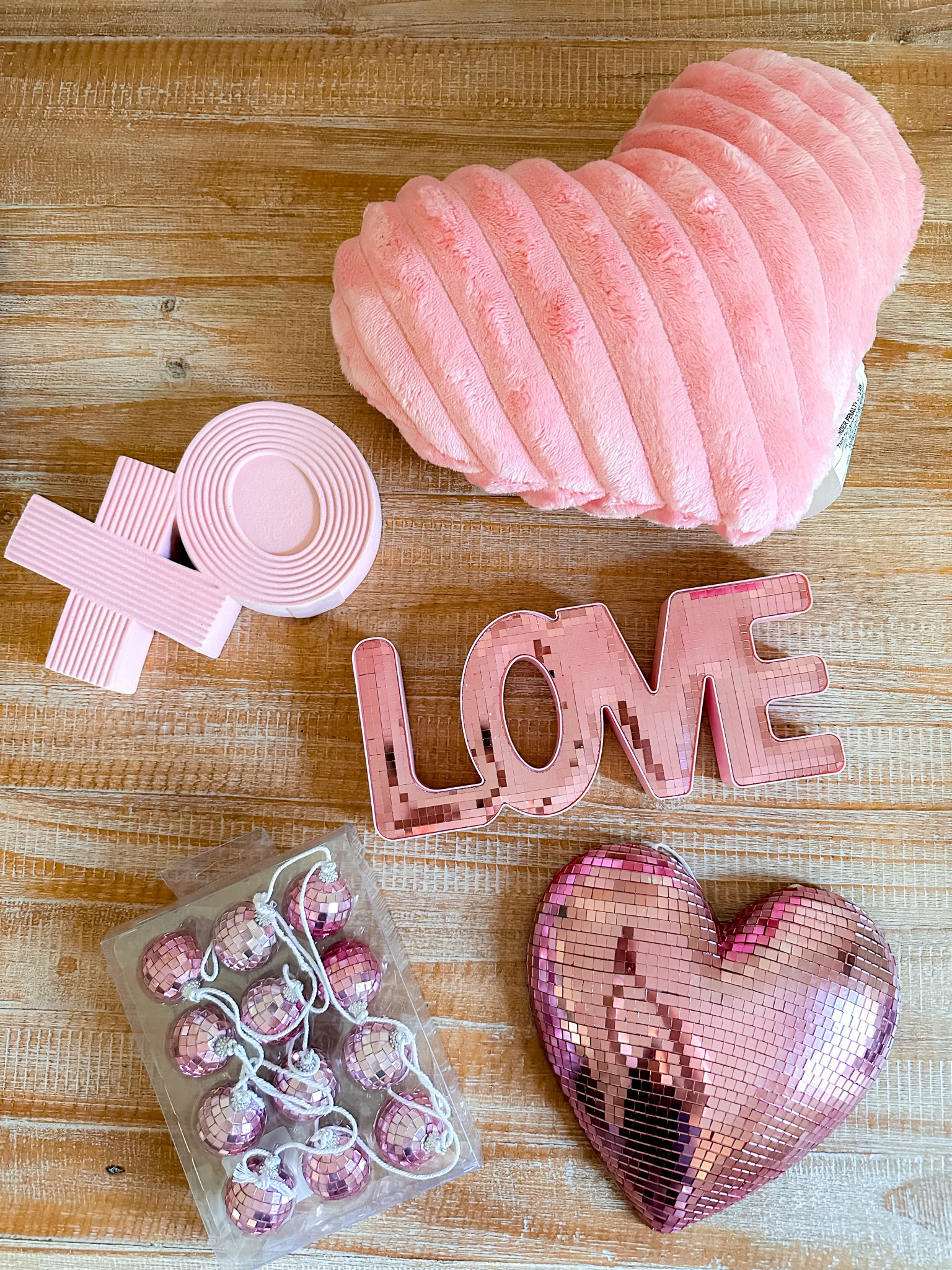 Target Valentine’s Day Decor

#LTKfindsunder50 #LTKSeasonal #LTKhome