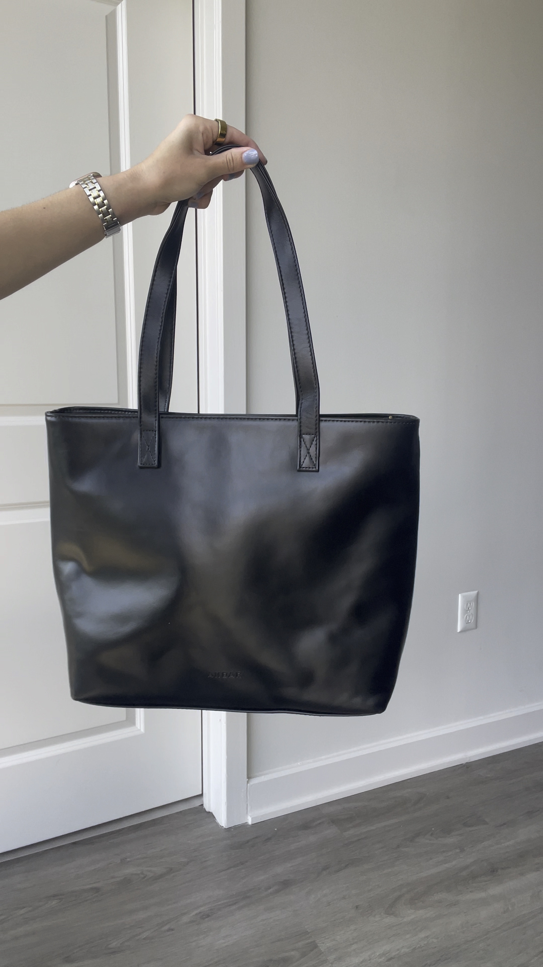 One of my absolute favorite bags for travel and work! 

#LTKTravel #LTKItBag #LTKWorkwear