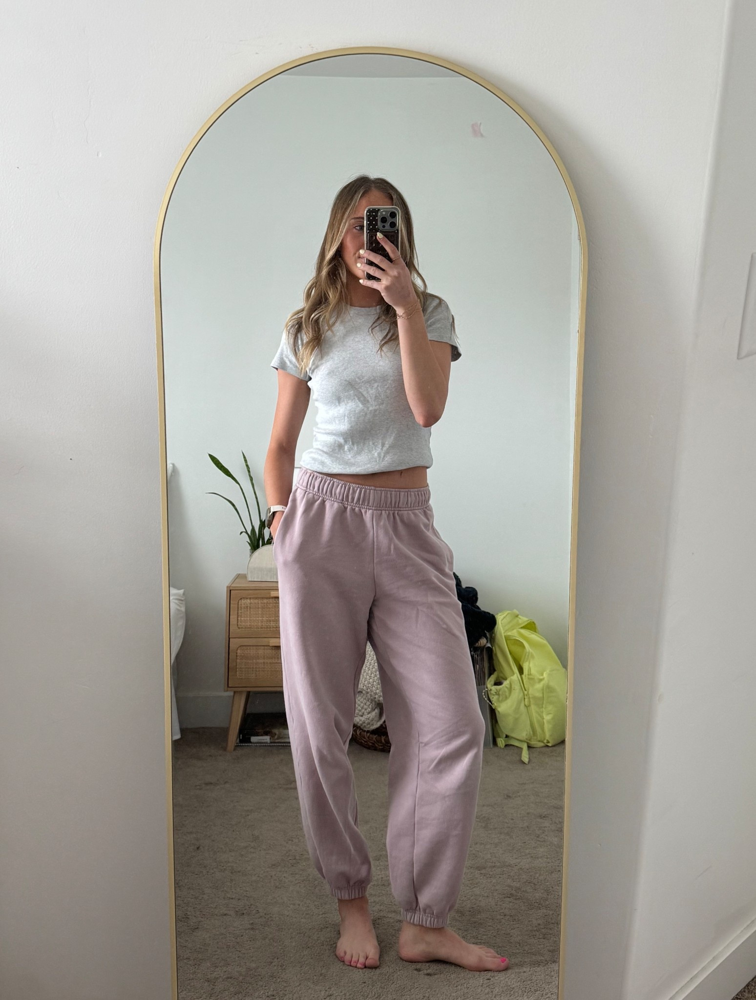 My favorite sweats!! Wearing size XS

#LTKootd #LTKActive #LTKdayinmylife