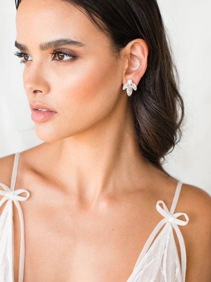 BOWIE IN OPALS OR CRYSTALS | BRIDES AND HAIRPINS