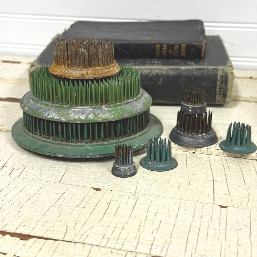 Vintage Metal Spike Flower Frog - Floral Display CHOICE - Etsy | Etsy (US)