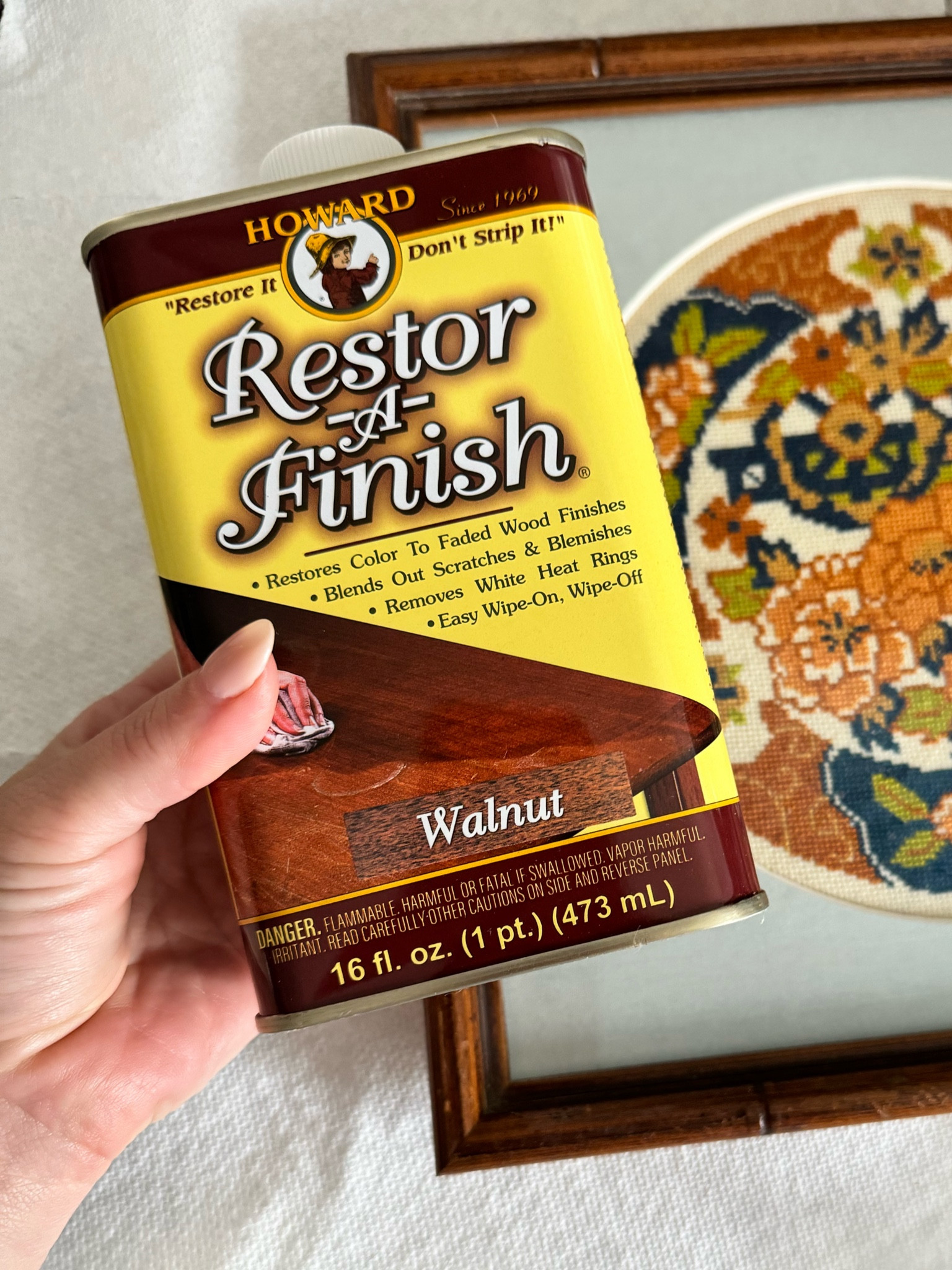 Spruce up old frames and furniture!

Interior design
Cleaning
Furniture polish 

#LTKHome #LTKFindsUnder50