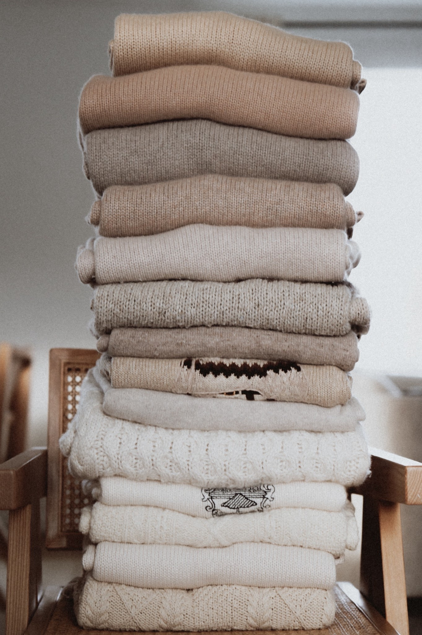 Neutral knitwear 101. 

#LTKSeasonal #LTKWorkwear