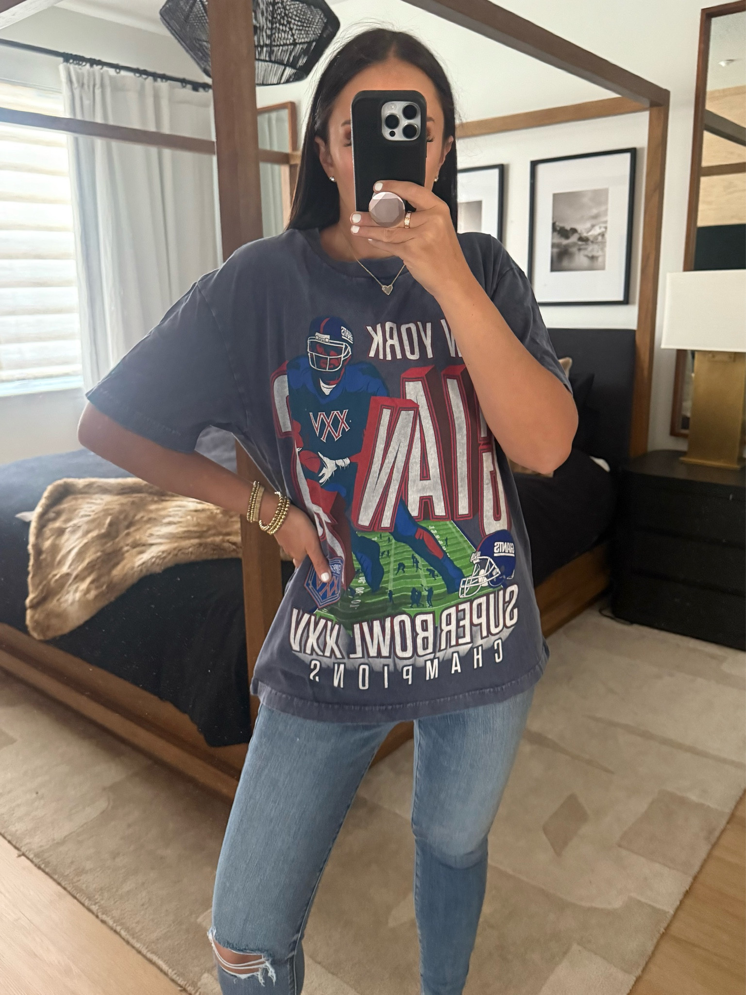 New York Giants Graphic Tee wearing size medium. Mid Rise Dark Wash Ripped Hem Skinny - wearing size 4. High Waisted Light Wash FlexX Ripped Skinny Jeans wearing size small. 