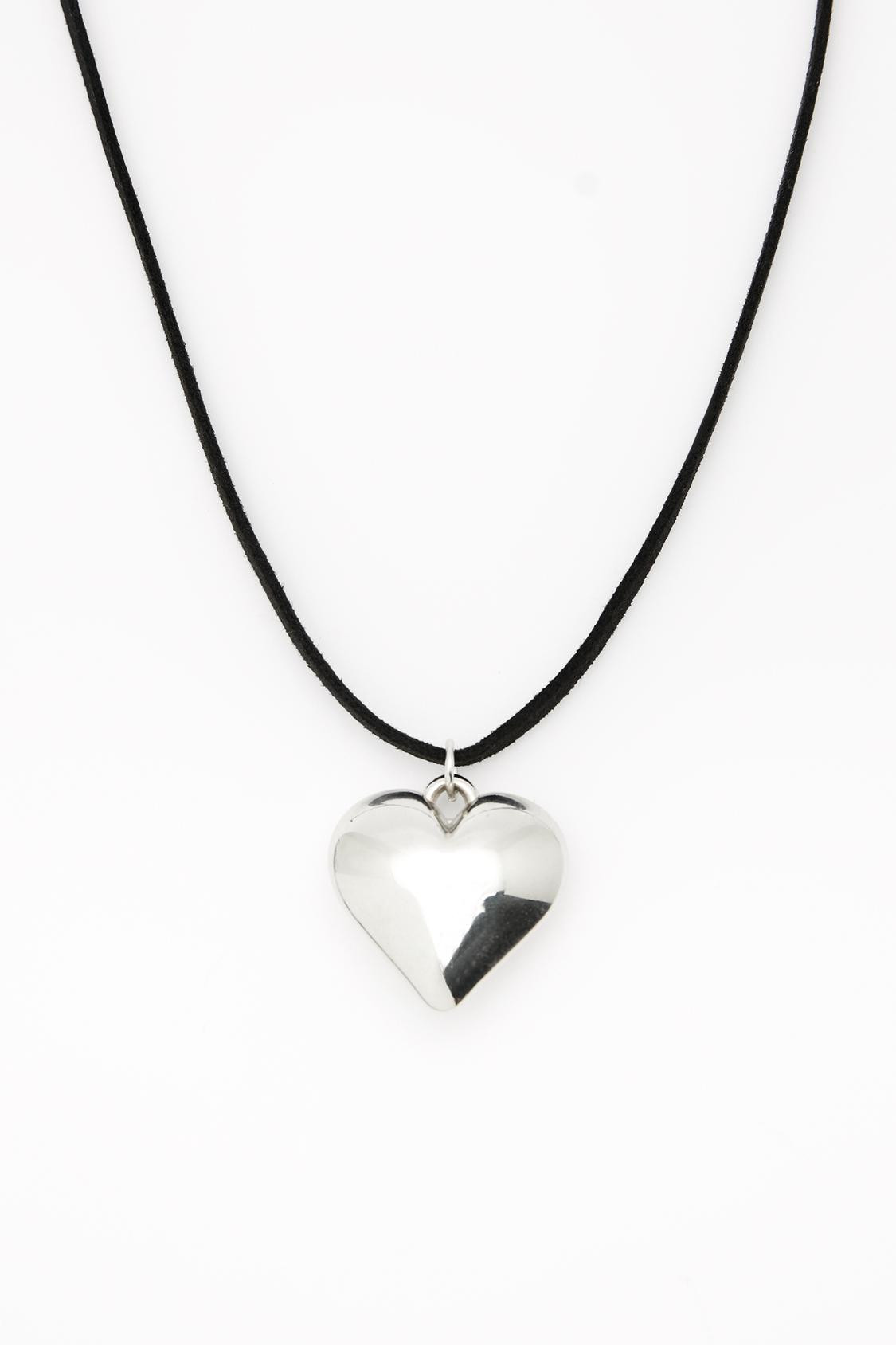 Gestrikte chokerketting met harthanger | PULL and BEAR NL
