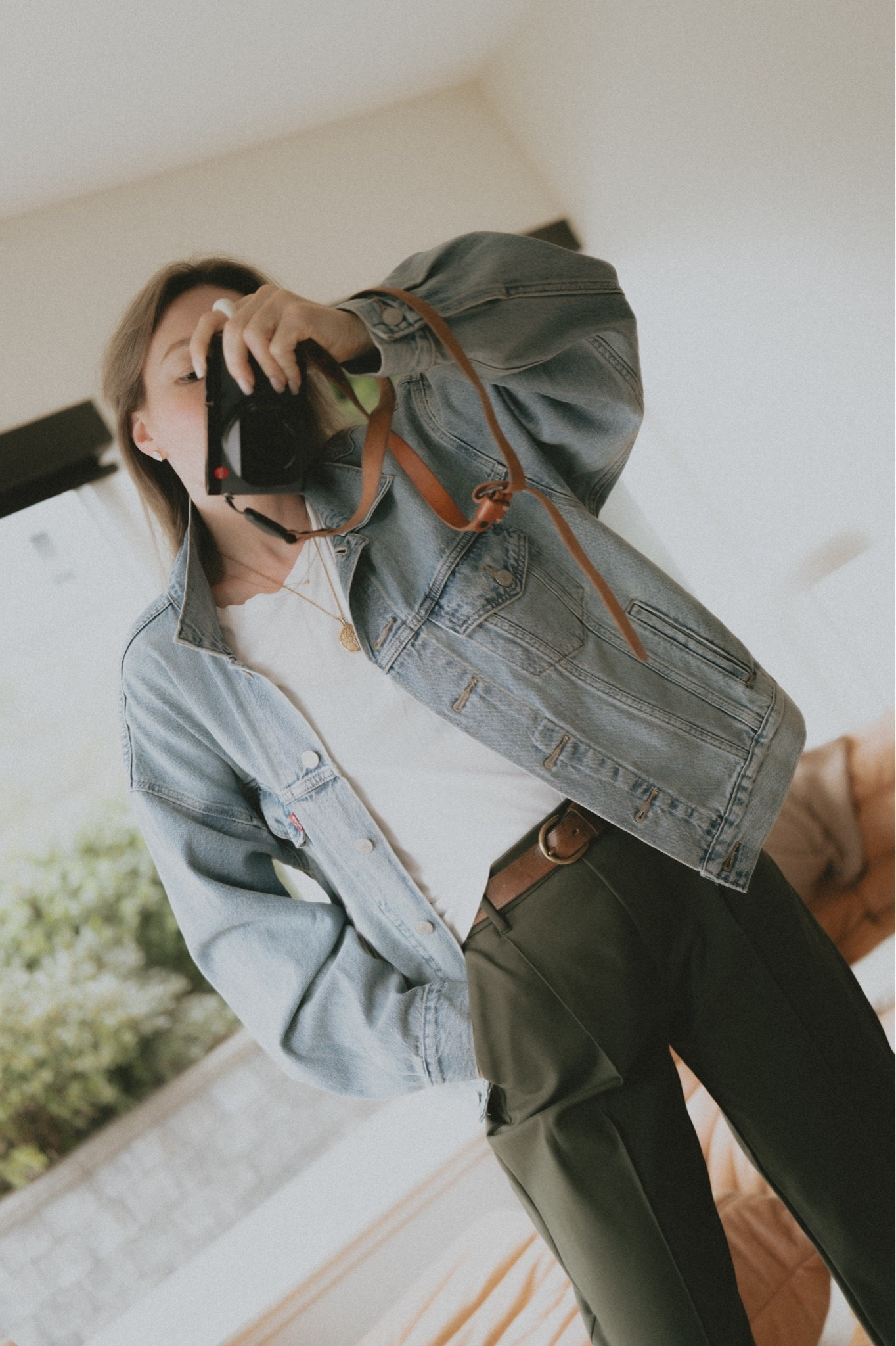 Classy pants + white tee + denim jacket
Coin jewelry: David Yurman 
Denim jacket: Levi’s 90s trucker jacket
Pants: Banana Republic 
Belt: Buck Mason

#LTKSeasonal #LTKootd #LTKWorkwear
