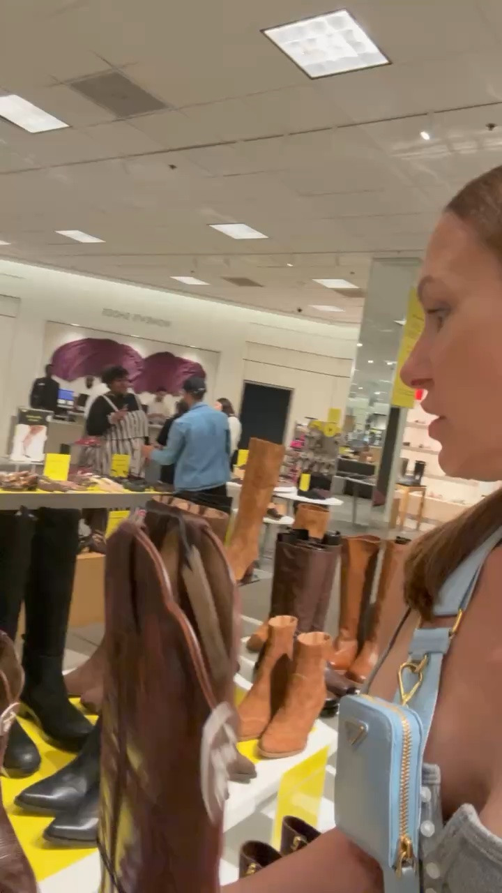 Nordstrom anniversary sale is starting! You guys they finally have my size to try on in these boots I was eyeing up at last years sale! 



Nordstrom sale, sale alert, Ariat, cowboy boots, boots