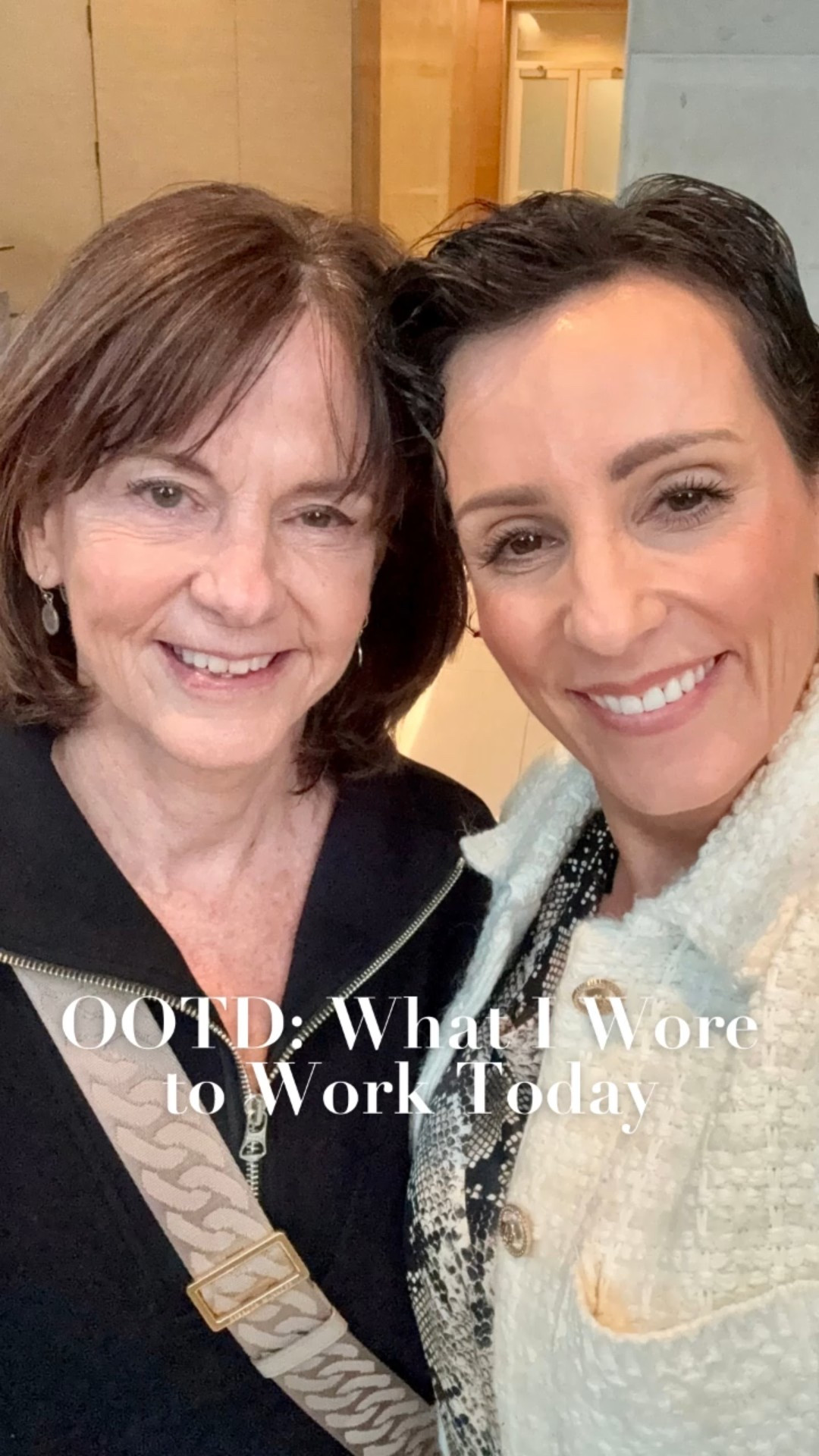 Just wrapped a client session and this Zara dress kept me comfy all day — polished but still so easy to wear.

I threw on my old jacket (don’t worry, I added a similar one for you!) and it pulled the whole look together.

Finished it with suede kitten-heel booties that are airport-tested and meeting-approved.
