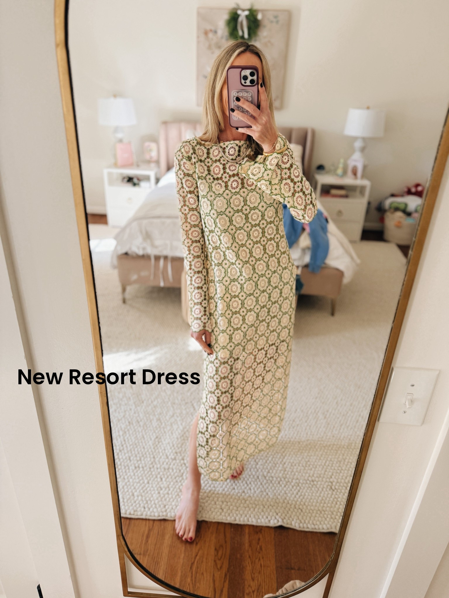 If you have a winter getaway this is the perfect dress! In an XS. 