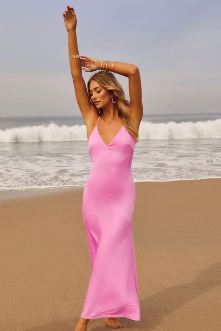 Pretty in pink. Dresses are the ideal for summer 

#LTKparties #LTKstyletip #LTKSeasonal