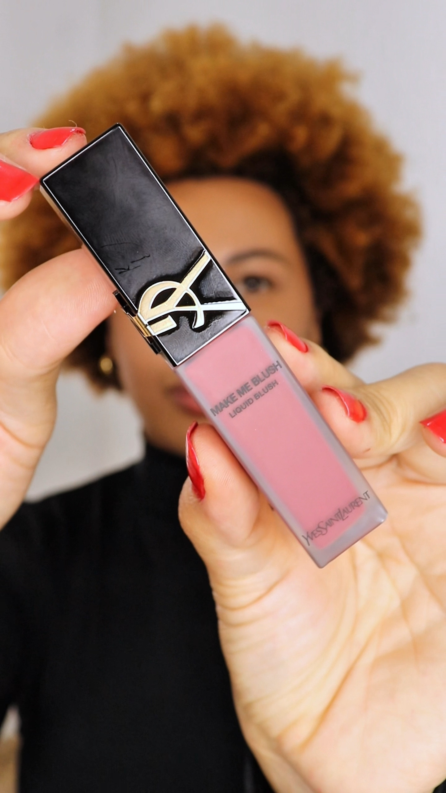 Blush líquido YSL Beauty, basta uma gotinha e ele entrega essa pigmentação incrível 

#LTKbrasil #LTKwinter #LTKbeleza