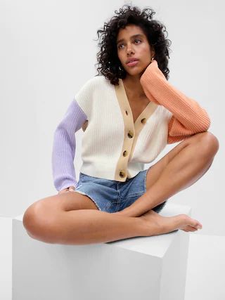 Shaker-Stitch V-Neck Cardigan | Gap Factory