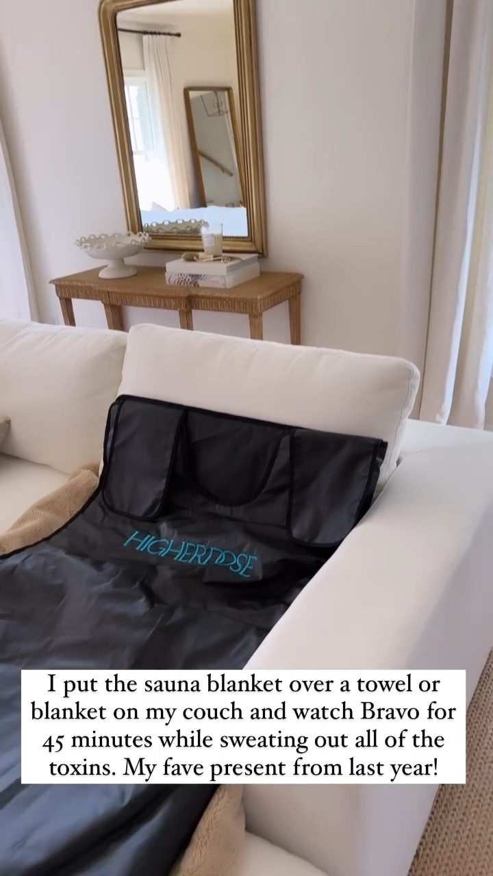 Kat Jamieson shares her favorite Christmas present from last year. Sauna blanket, wellness, health. 

#LTKCyberWeek #LTKhome #LTKfitness