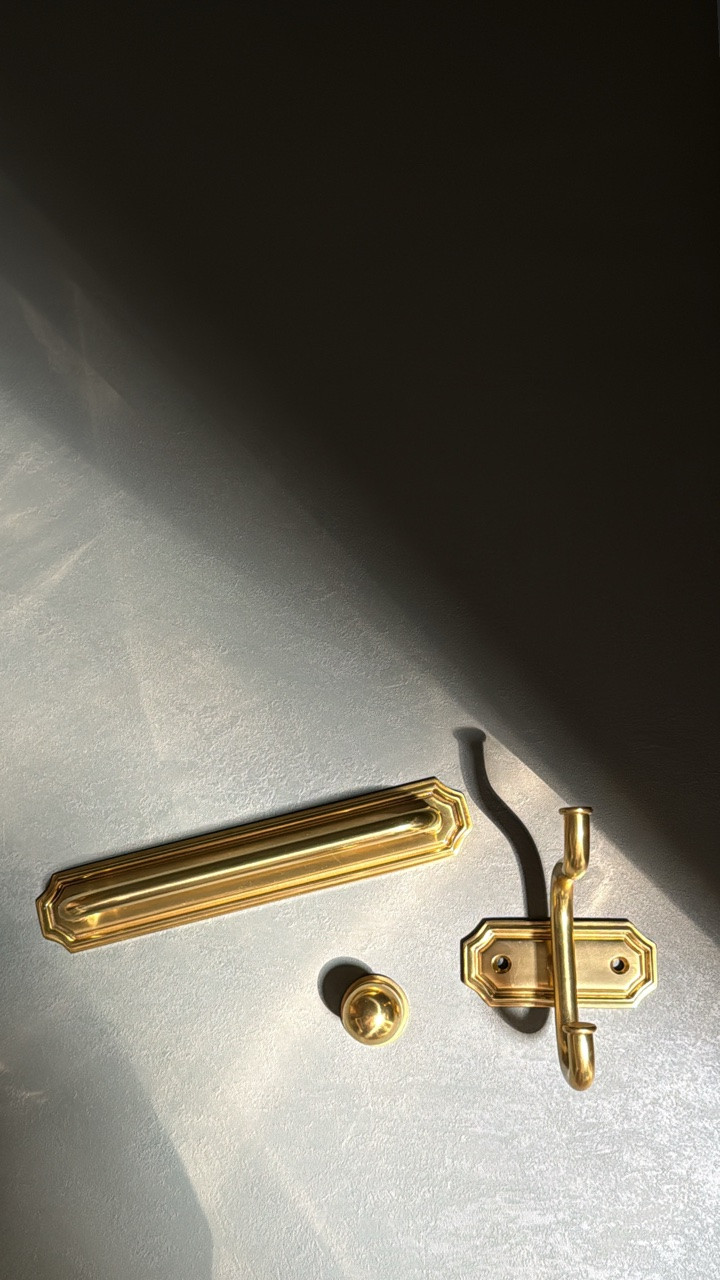 My closet hardware! Love those backplates and the aged brass.

#LTKdayinmylife #LTKHome