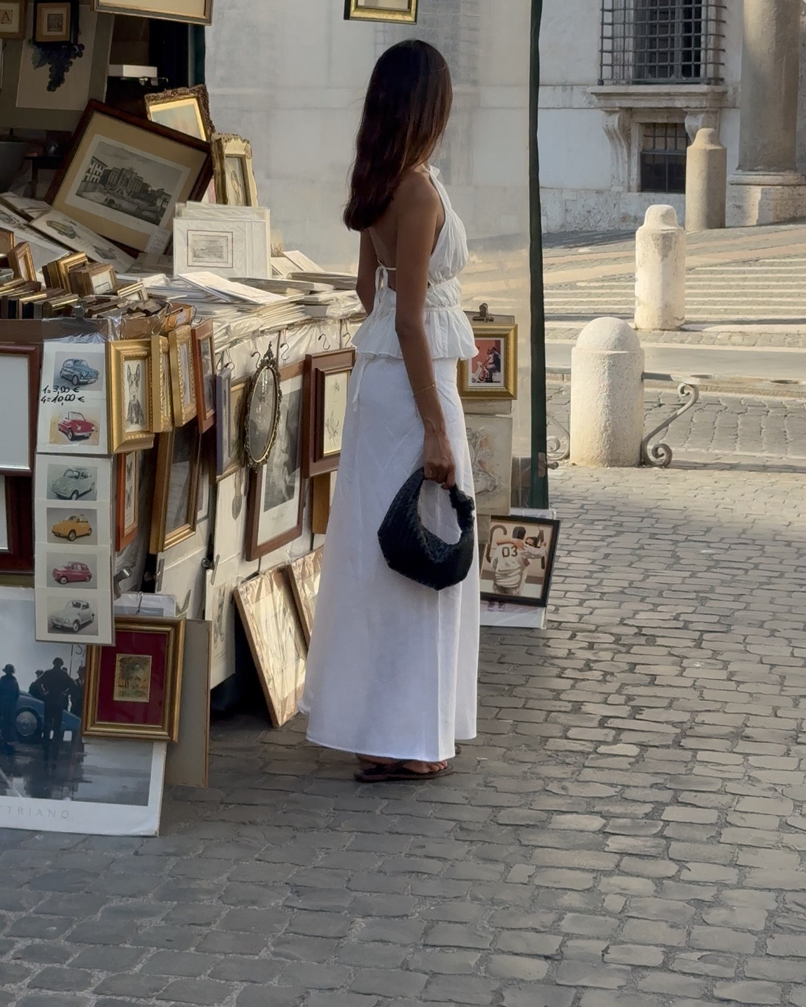 Backless top 

#LTKfrance #LTKsummer #LTKeurope