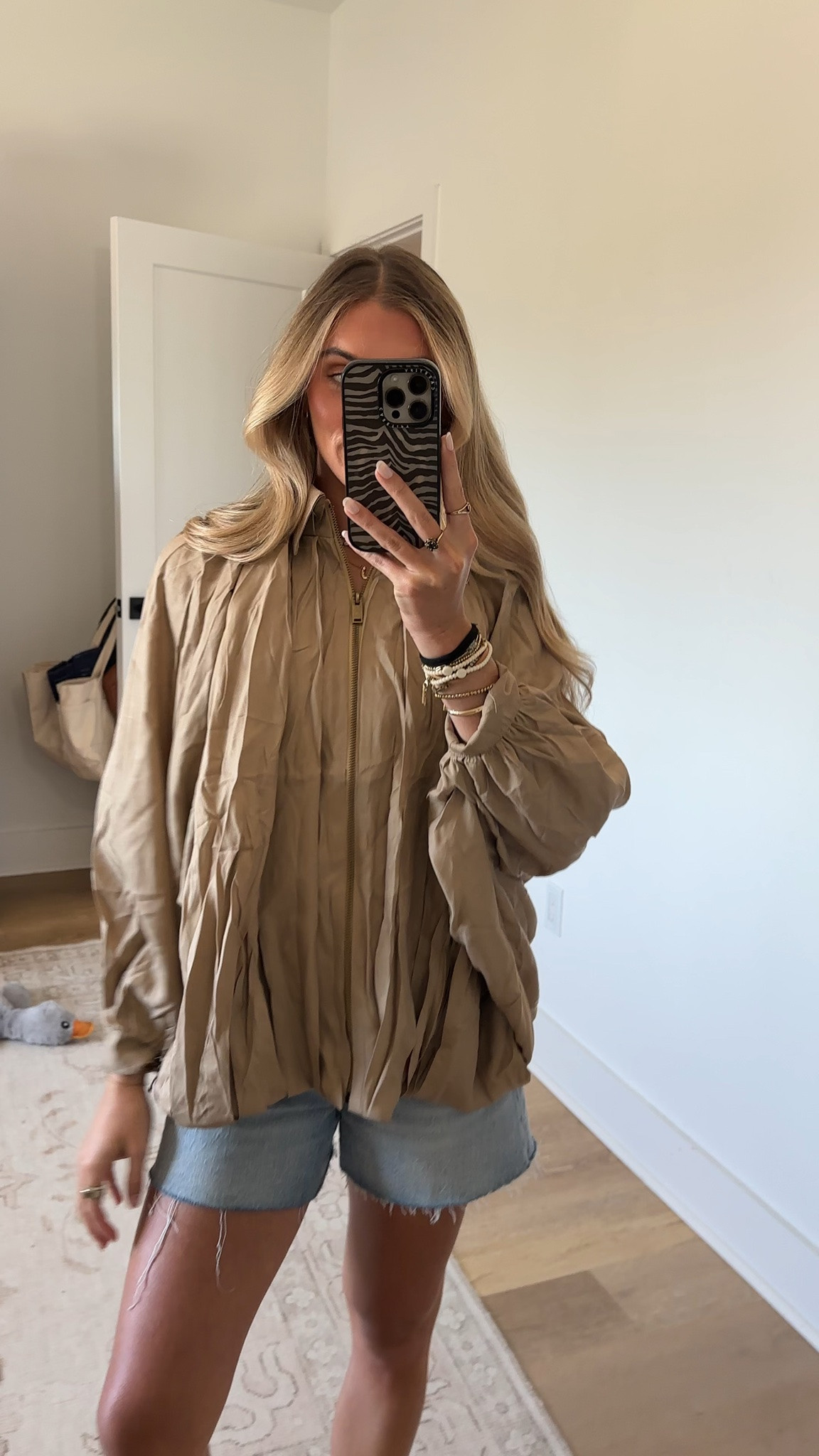 Amazon size small Womens Oversized Jackets Casual Batwing Pleated Shirt Jacket
Streetwear Shirt Jacket, Lighweight Zip Up Tops, Fall Winter Daily Work Outfits,Batwing Sleeve Coat with Pockets

#LTKootd #LTKSeasonal #LTKSaleAlert