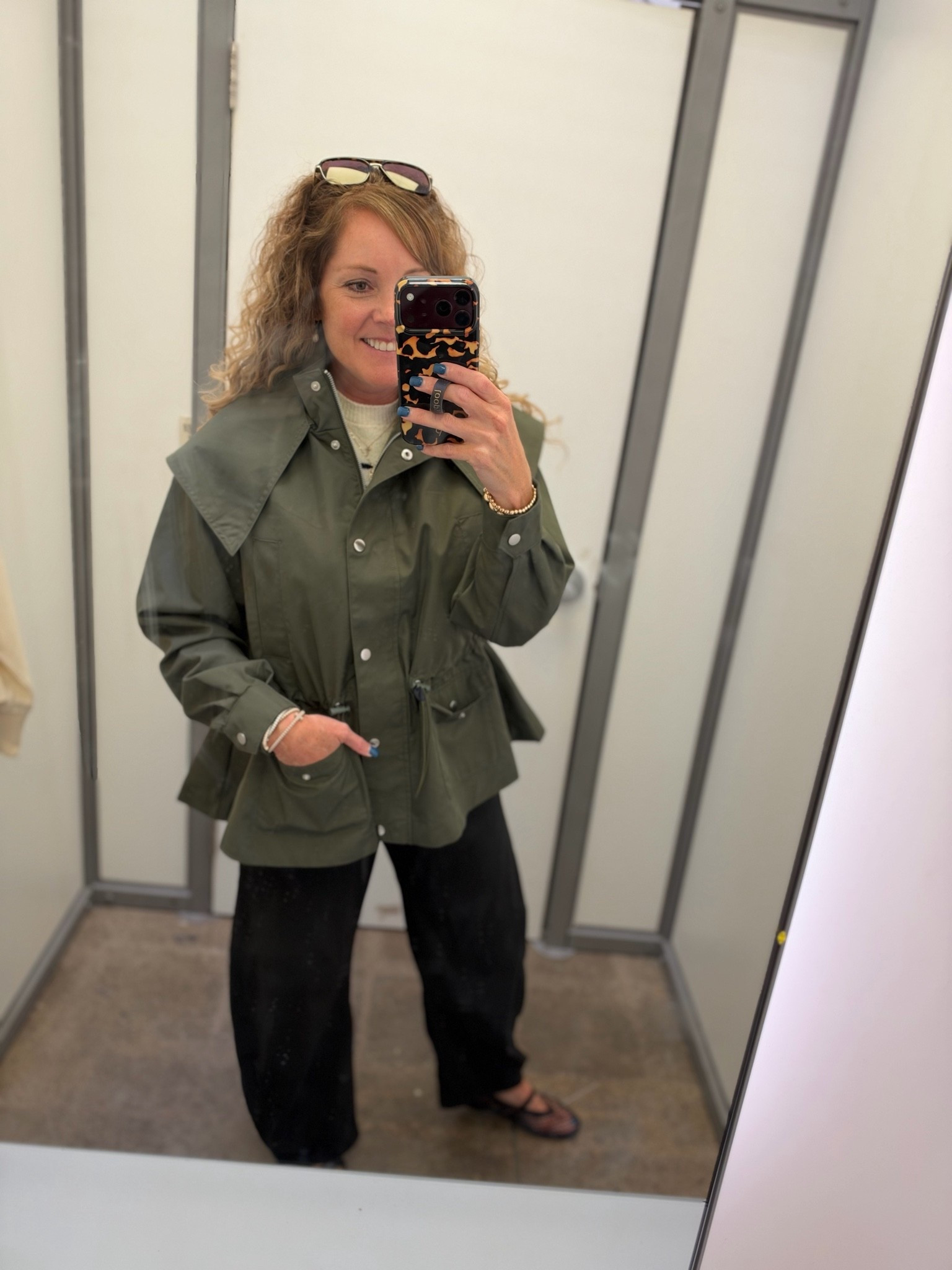 Walmart✨ fall fashion / fashion over 40 / over 40 style 

Jacket- small, runs big
Pants- small 
Shoes- size 8, tts