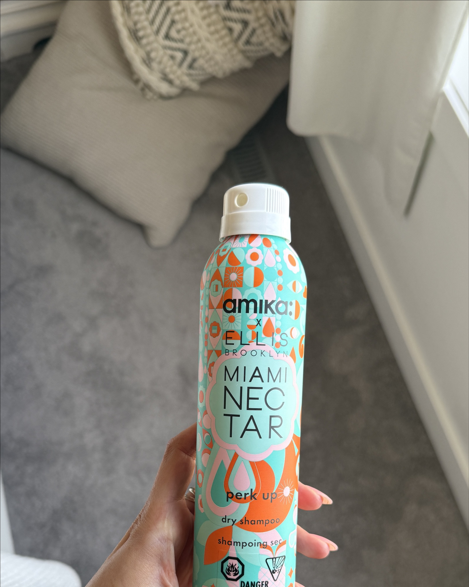 Wait two of my fav brands created a product together AND it’s just as good as it sounds???? Such an awesome dry shampoo, it’s day 4 hair and looks/feels so cleann 

#LTKcanada #LTKspring #LTKbeauty