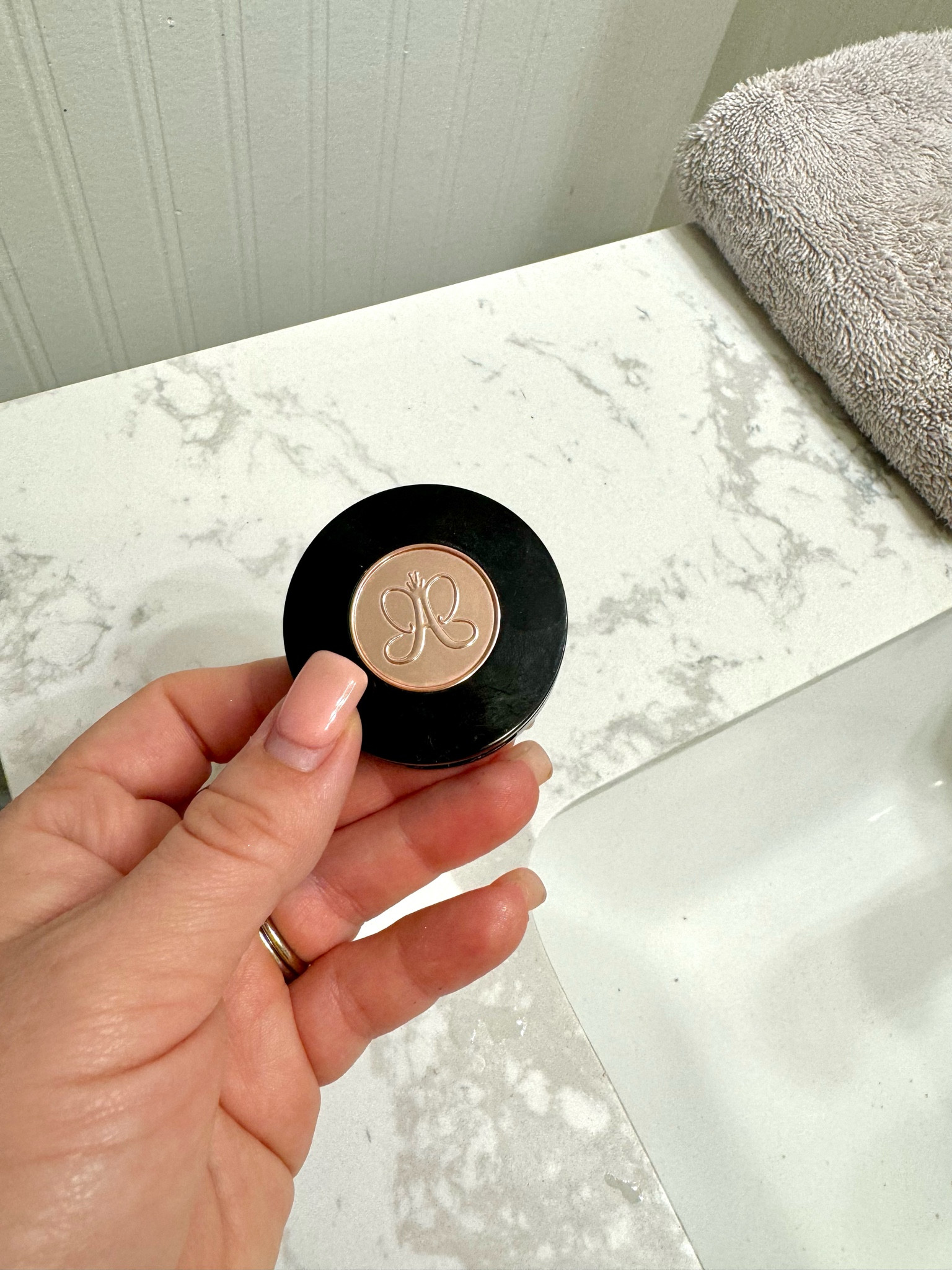 Best brow powder lasts forever 

#LTKFindsUnder50 #LTKBeauty #LTKStyleTip