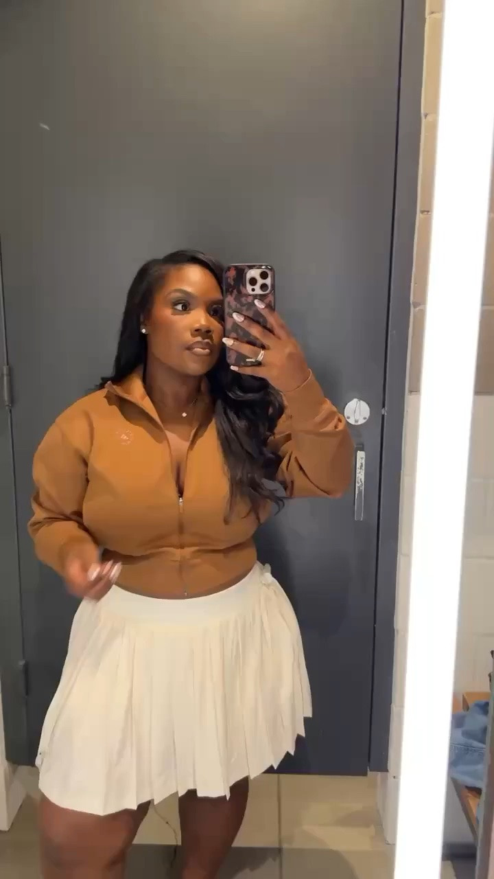 Cute activewear is going to do it for me every time!! Love feeling cute for my hot girl walks 😍

Skirt and shoes are on sale at Adidas ✨ (jacket is sold out) 

Use code SPORT for 30% off this skirt and shoes 🙌🏾

Adidas activewear, athleisure, adidas sale, tennis skirt, Emmy Petit