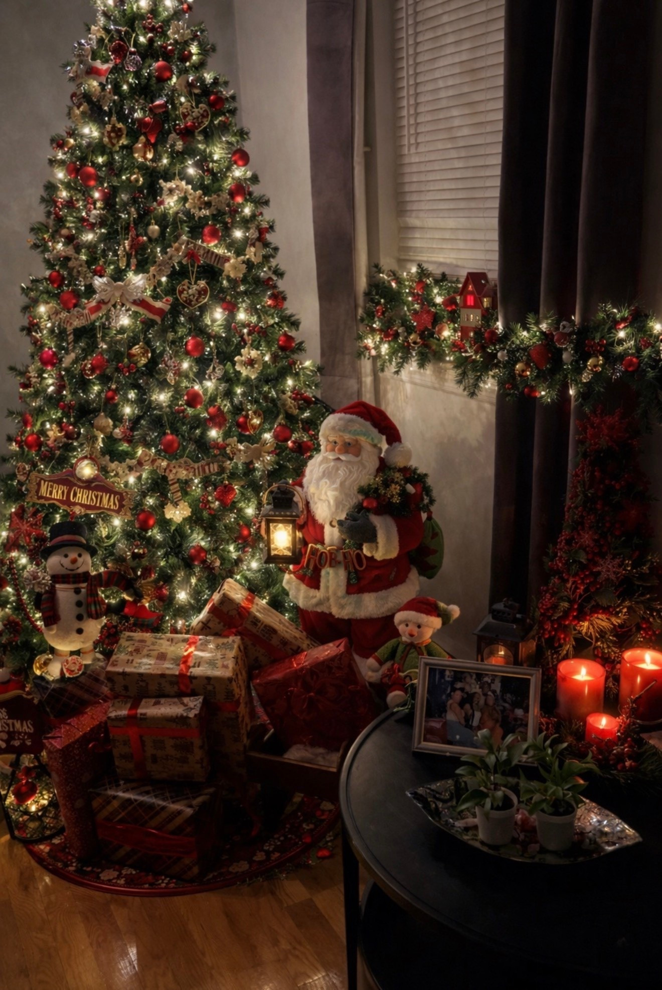 Home feels extra magical this time of year 🤍

#LTKHoliday #LTKSeasonal #LTKU