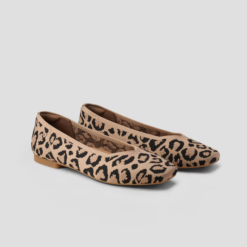 Square-Toe V-Cut Flats (Margot 2.0) | VIVAIA