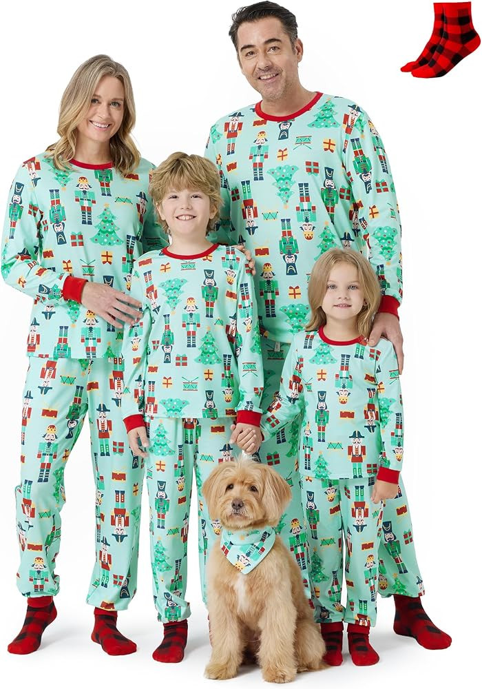 PATPAT Christmas Family Matching Pajama Sets Includes Christmas Socks - Perfect for Family Photos... | Amazon (US)