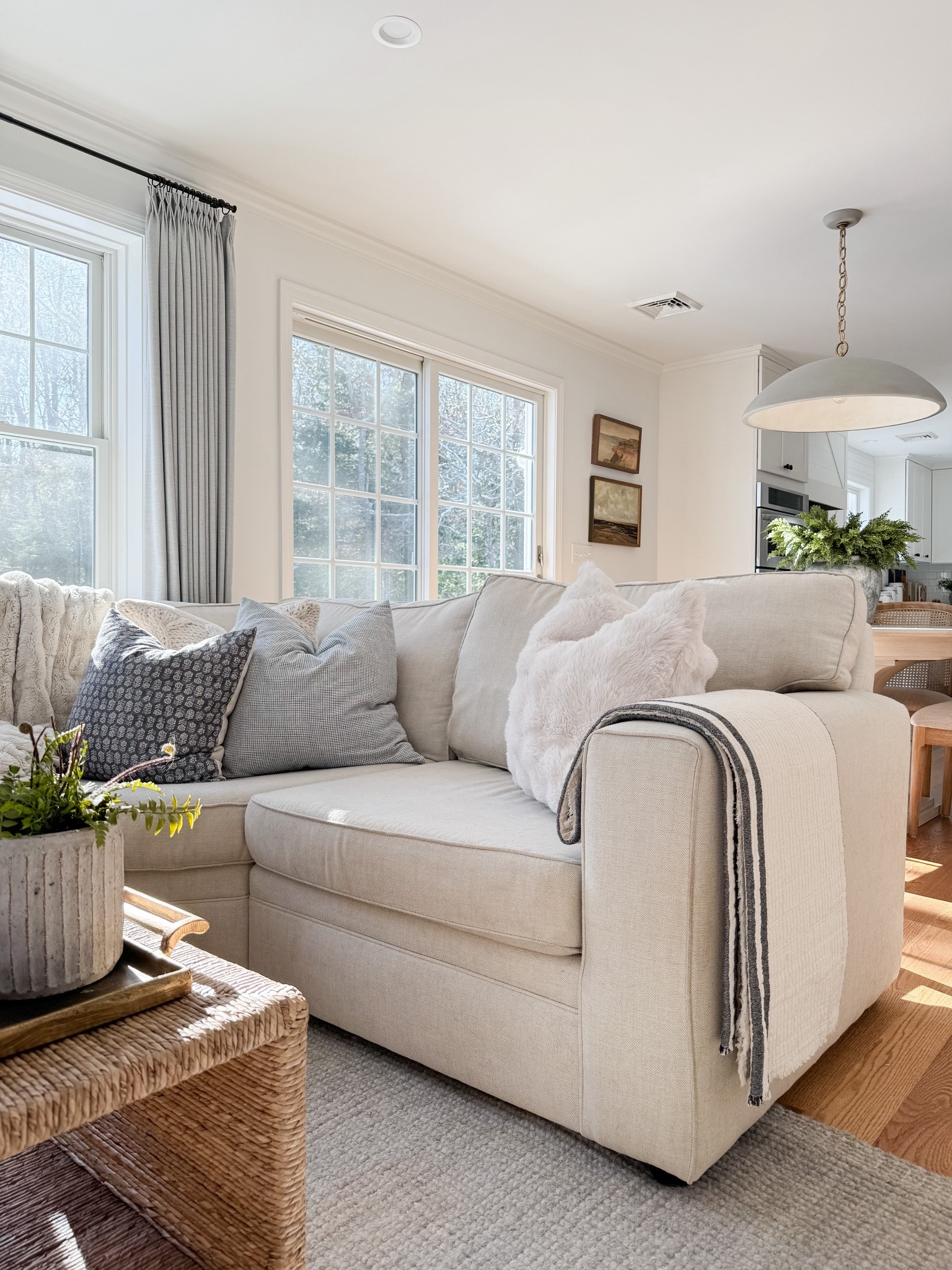 Winter living room inspiration! 

Sherri Calnan home living room favorites pottery barn living room cape cod inspired home decor coastal home finds winter decor


#LTKHome