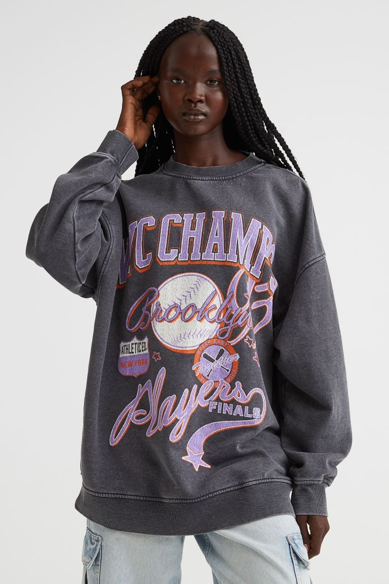 Oversized Printed Sweatshirt | H&M (US + CA)