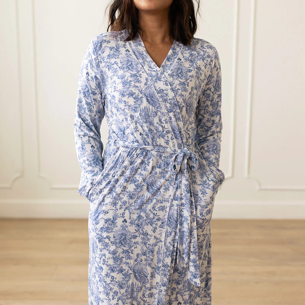 Princess Damask White Adult Luxe Robe | Briar | Posh Peanut