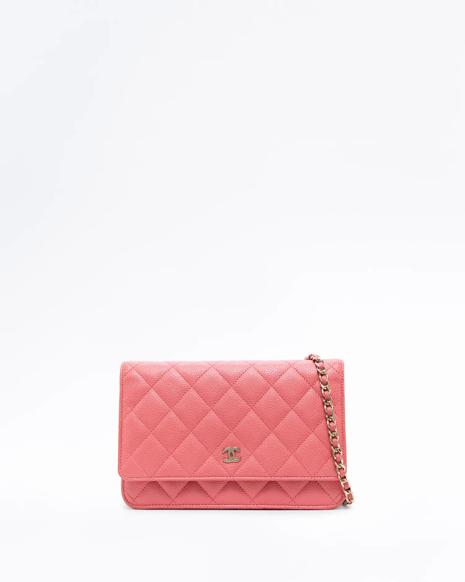 Caviar Quilted Wallet on a Chain | Vivrelle