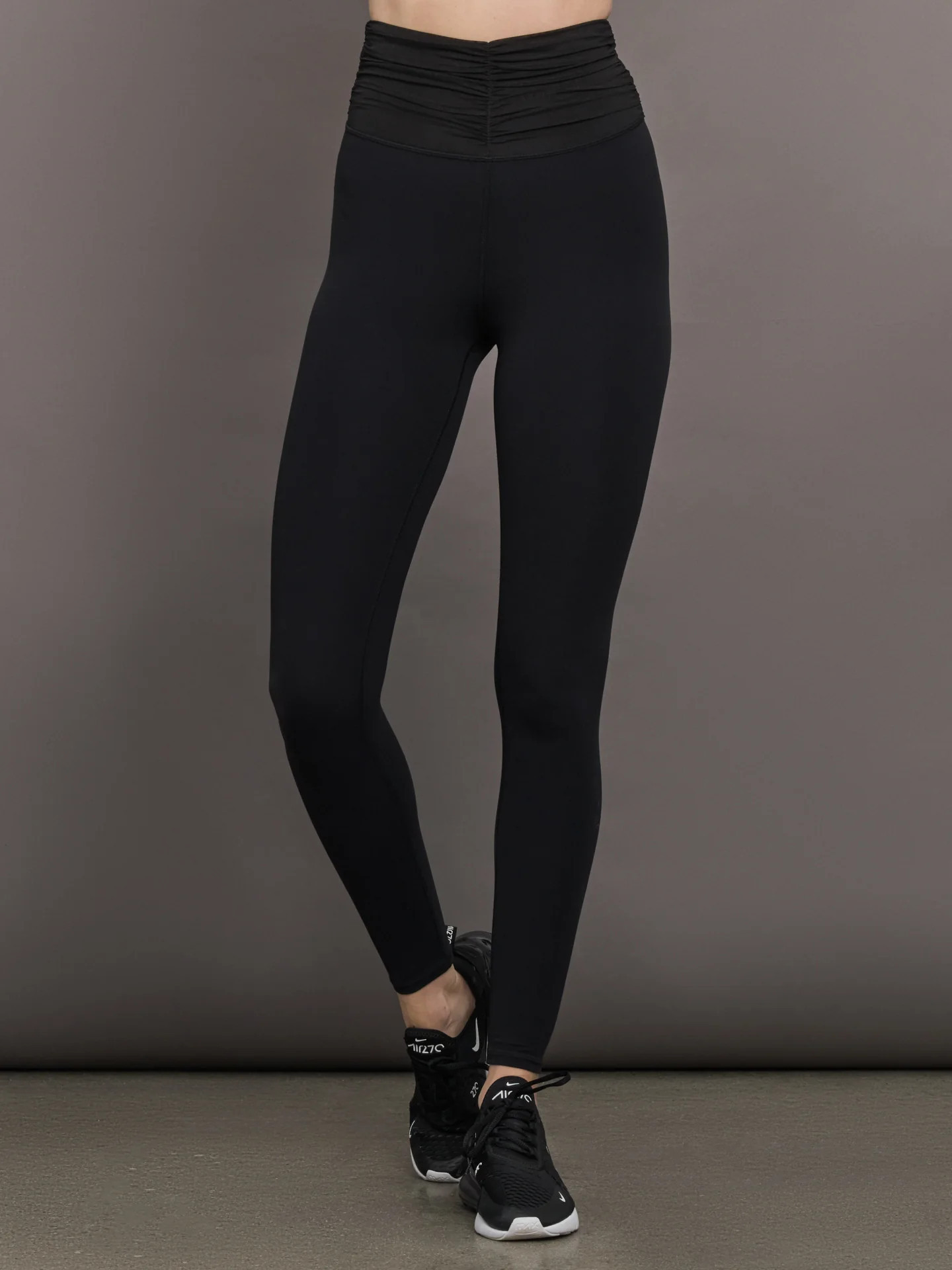 Carbon38 Ruched Mesh Legging In Melt - Black - Size M | Carbon38