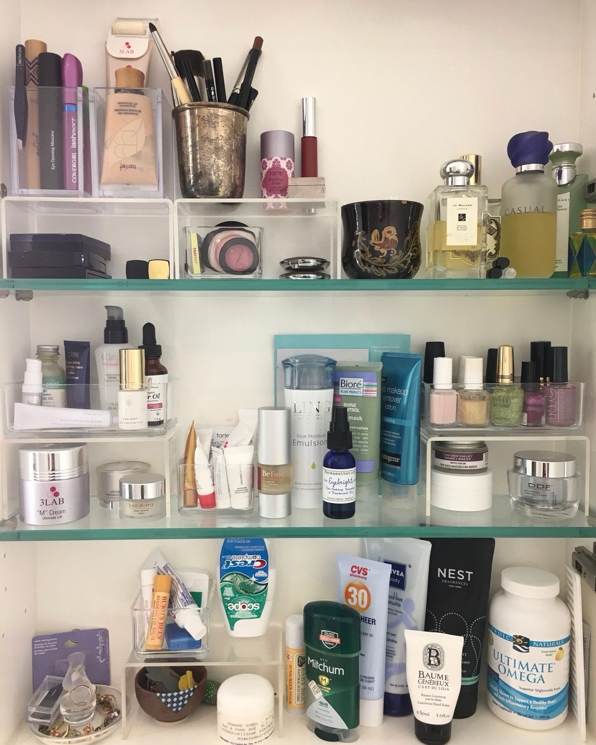 make the most out of your medicine cabinet with simple acrylic accessories. basically invisible, they add storage without the visual clutter.

3" x 6" risers give you double height for smaller products. 3" x 3" and 3" x 6" drawer divider bins help contain small items making them accessible without spilling out everytime you grab something. 

#LTKhome #LTKbeauty