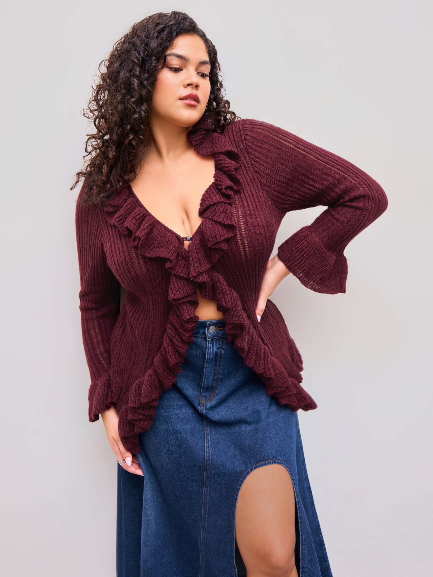 Knitted V-neck Solid Ruffle Hem Split Cardigan Curve & Plus | Cider