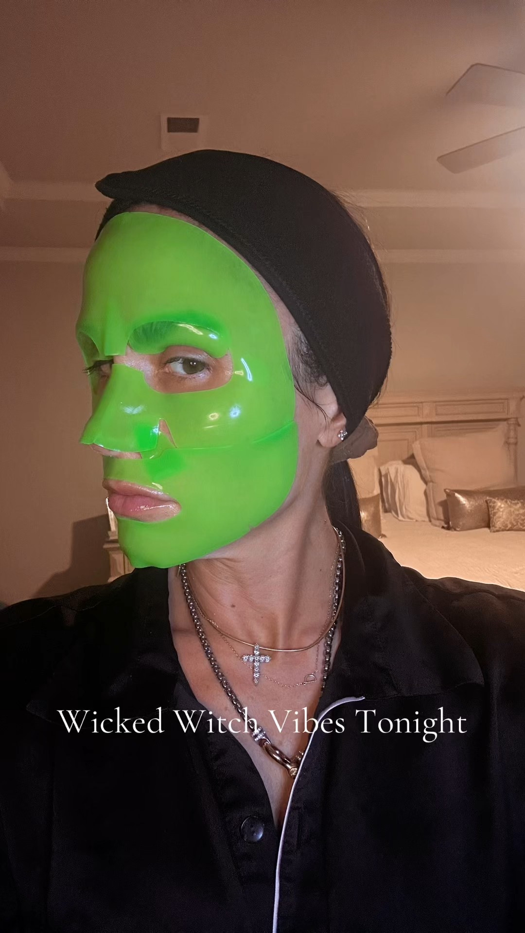 •MDP Peptide Mask• Totally Wicked Witch Vibes! And it feels so good! Tonight products! DP+ PEPTIDE 9 Glow In the Dark Plumping Hydrogel Mask, Hydrating, 1.26 oz/36 g×5ea, Collagen for elasticity, Pore Minimizing, Plumping Wrinkles

#LTKOver40 #LTKBeauty #LTKFindsUnder50