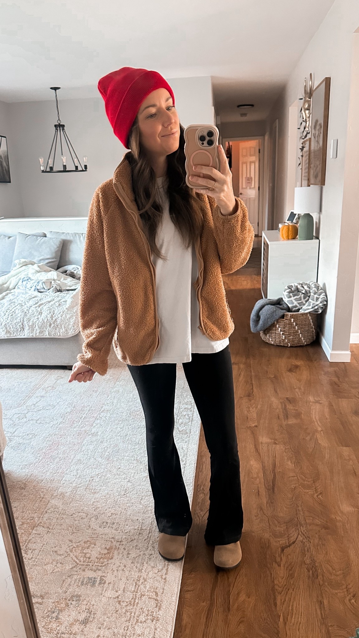 OOTD ✨ leggings are soooo comfy and on sale! 

#LTKFindsUnder100 #LTKPetite #LTKFindsUnder50