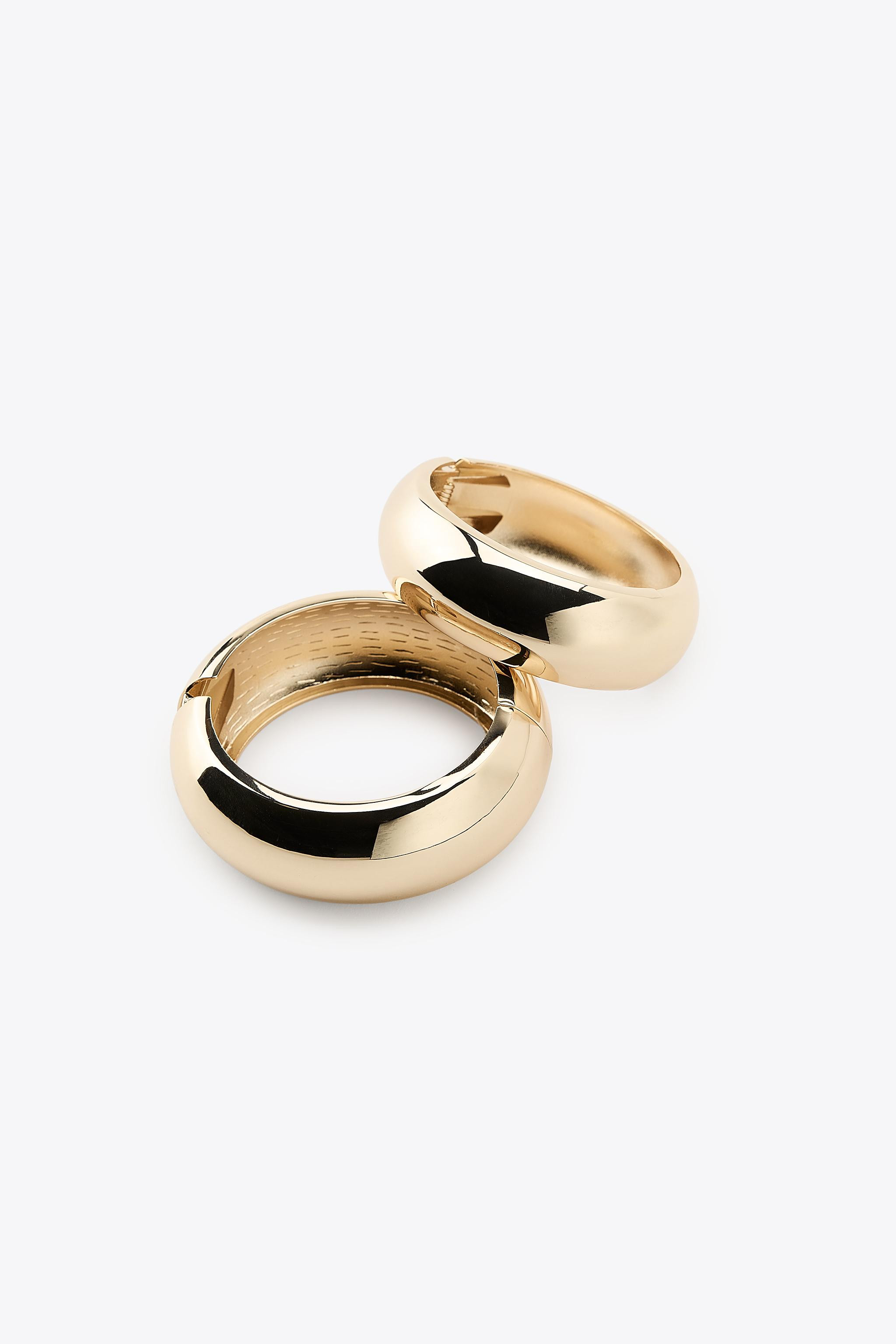 2-PACK OF EMBOSSED METAL BRACELETS | Zara US