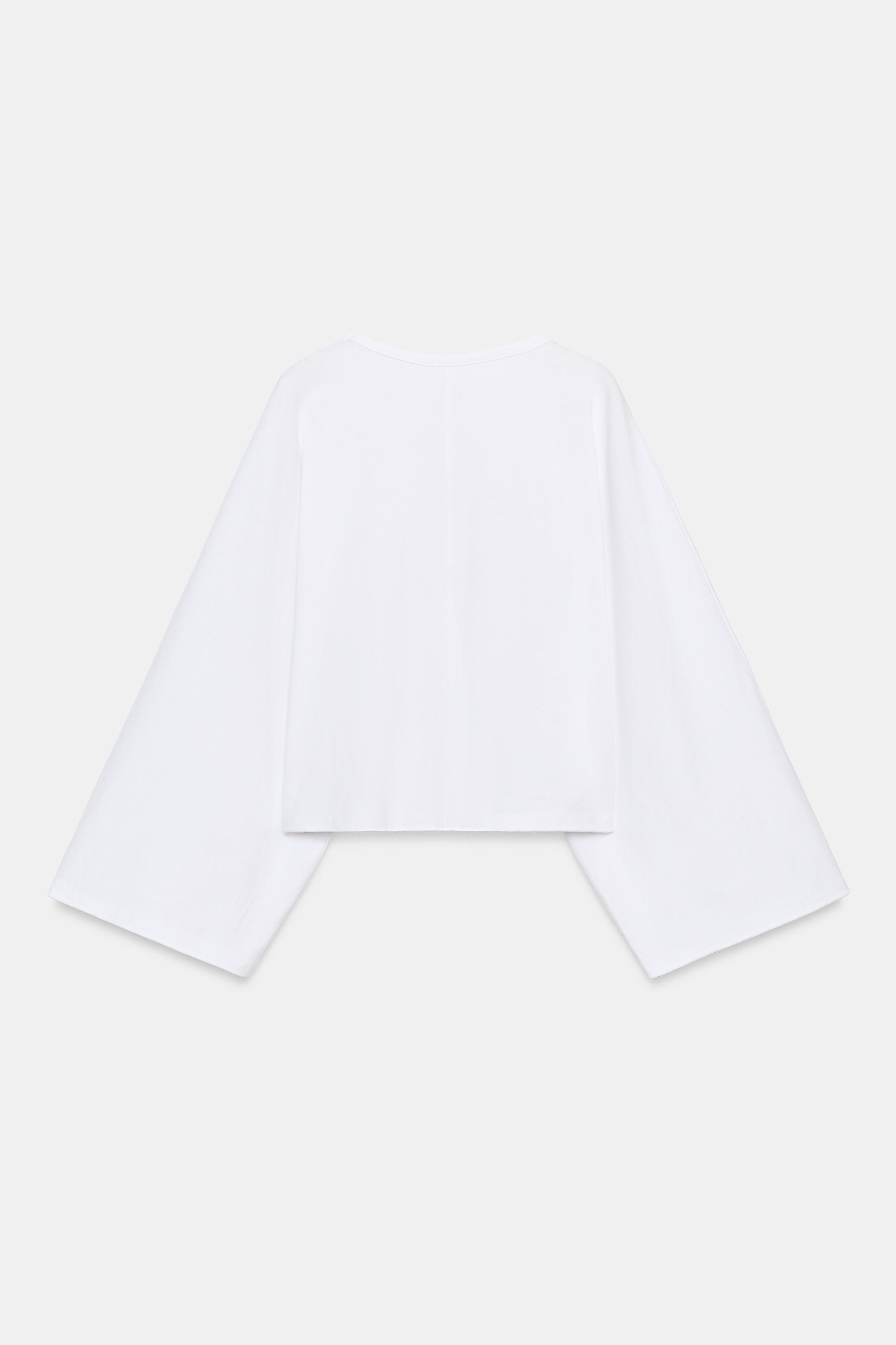Model height: 179 cmREGULAR FIT - ROUND NECK - REGULAR LENGTH - WIDE SLEEVET-shirt made from spun... | Zara UK
