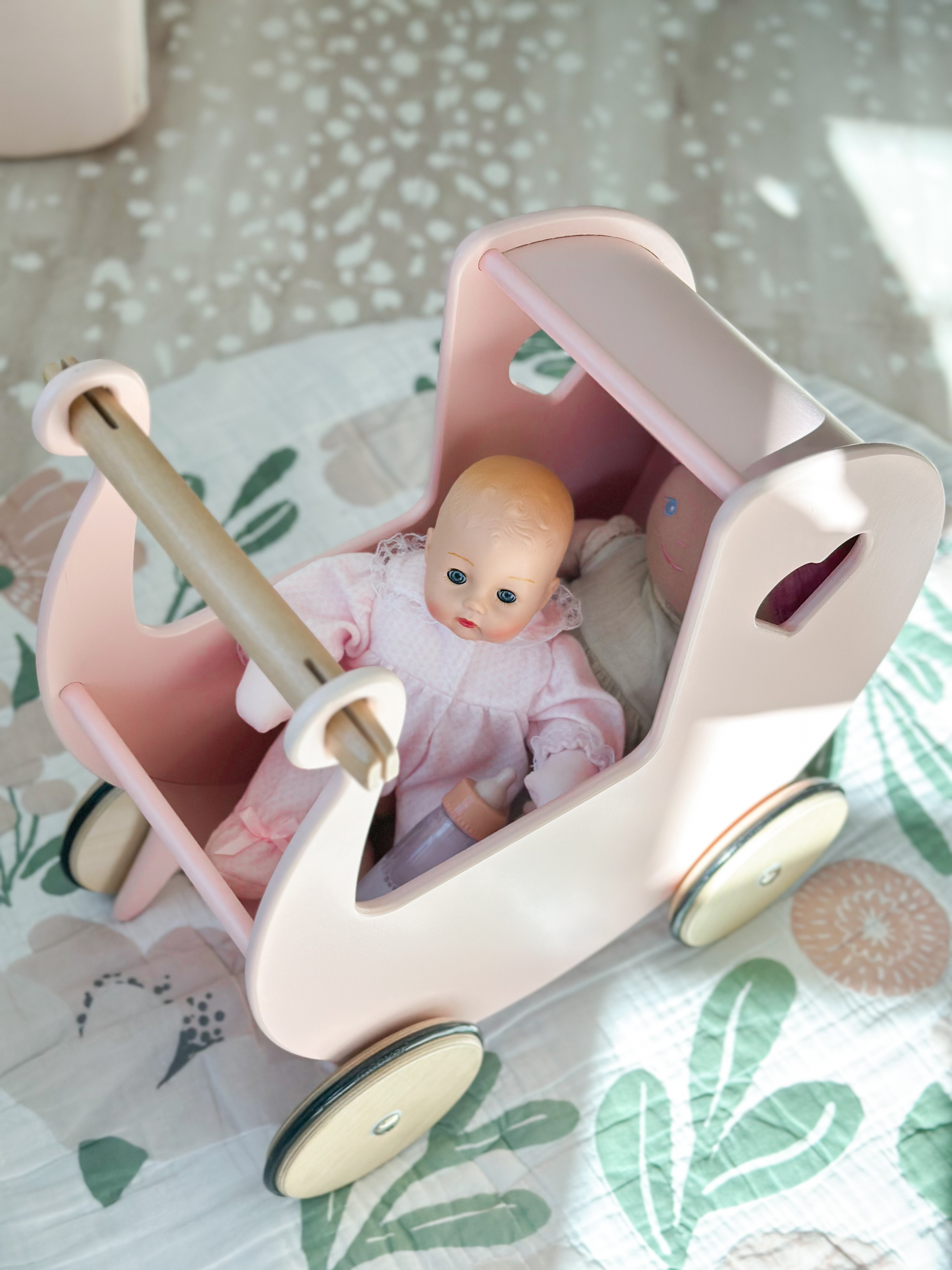 Timeless toys for girls, baby doll Valentine’s Day gift idea 

#LTKKids #LTKFindsUnder100 #LTKGiftGuide