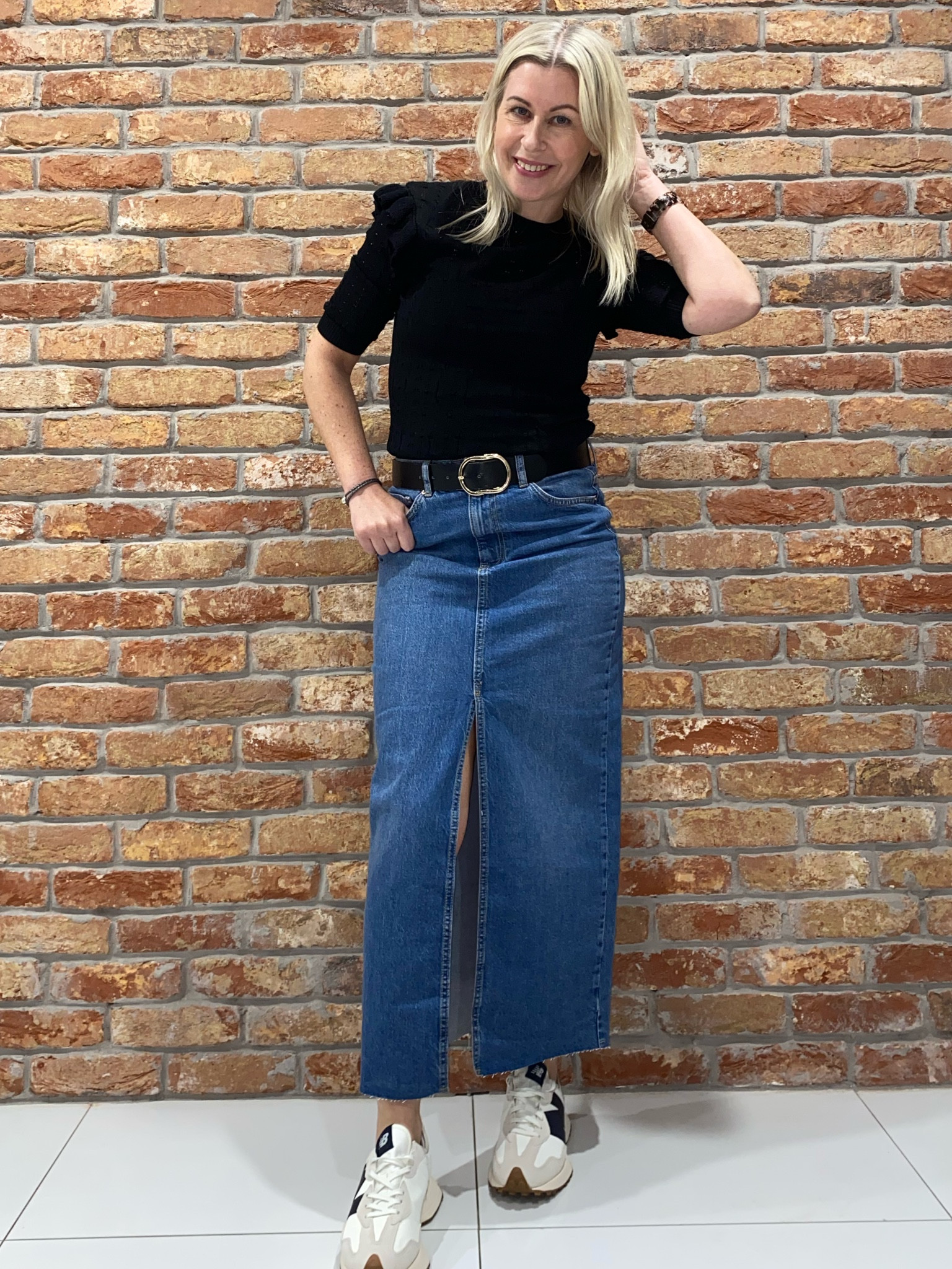 Everyone needs a denim midi skirt this spring/summer. Perfect dressed up or down 🍭 and it comes in a dreamy black or white option  

#LTKSeasonal #LTKstyletip