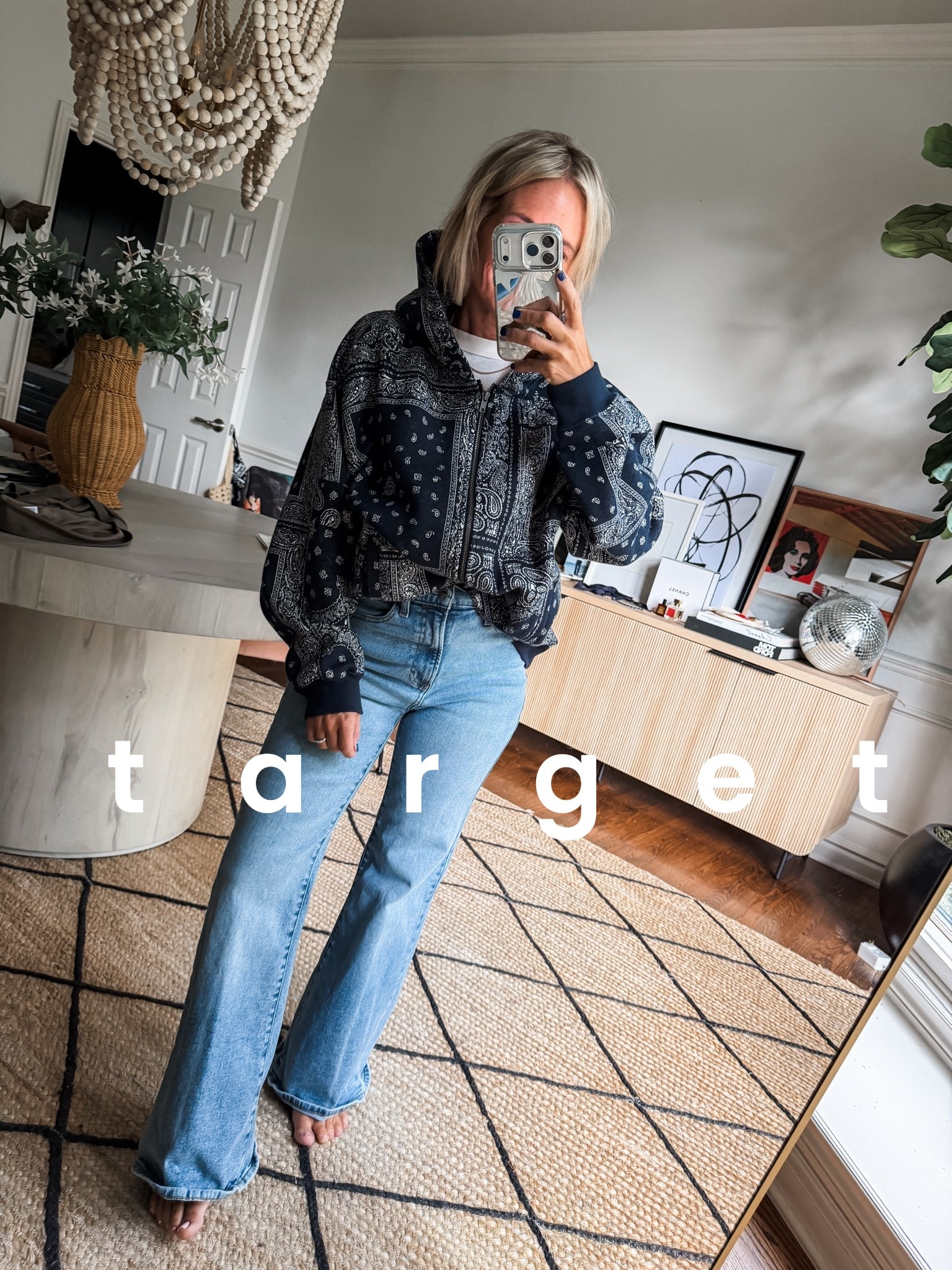 after a full day of tailgates, happy to put on a cozy sweatshirt and some jeans that feel so good
target finds
sweatshirt small
jeans 2
loving the bandana trend

#LTKootd #LTKmomlife #LTKOver40